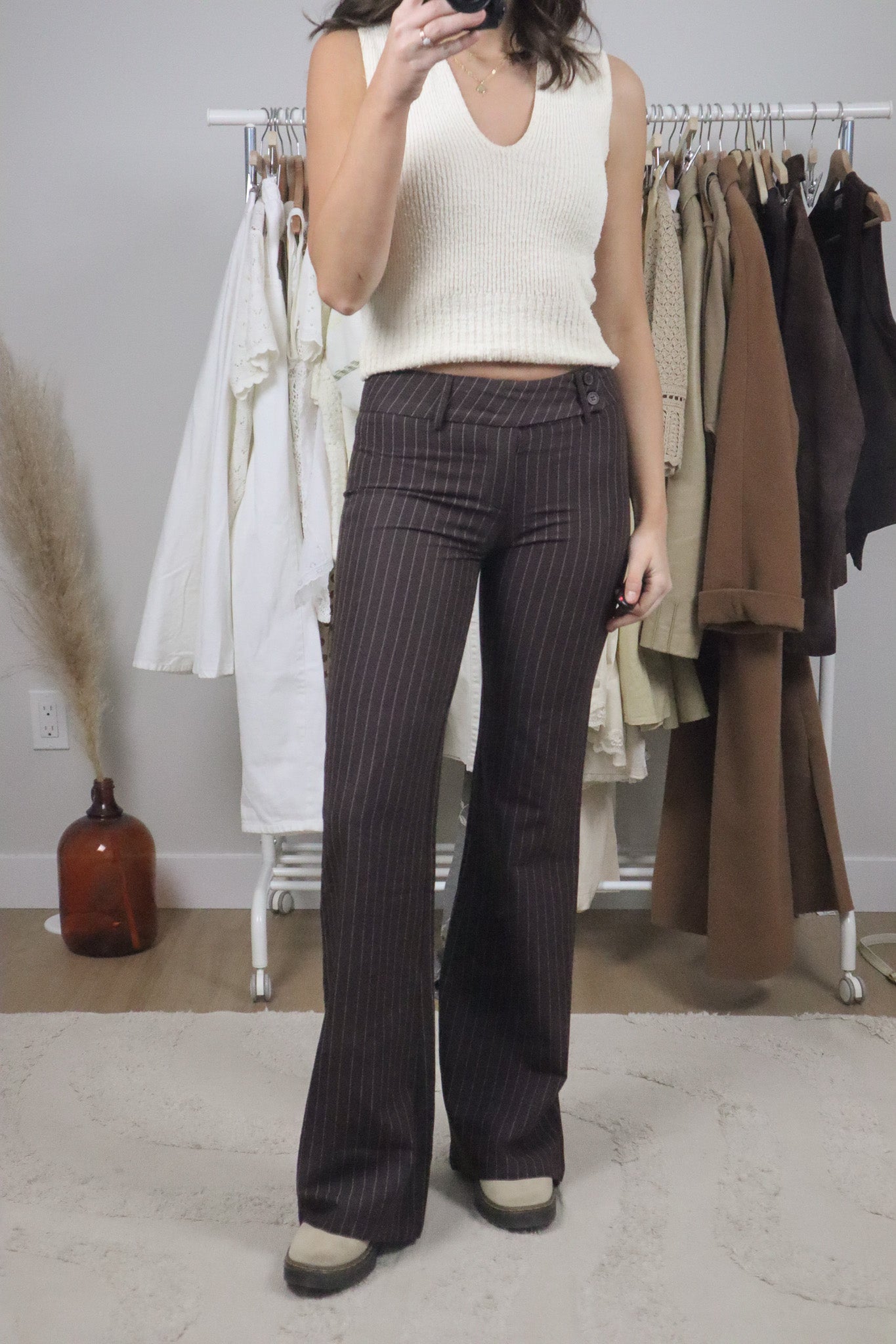 Modern x Pinstrip Low-Rise Pants (4)