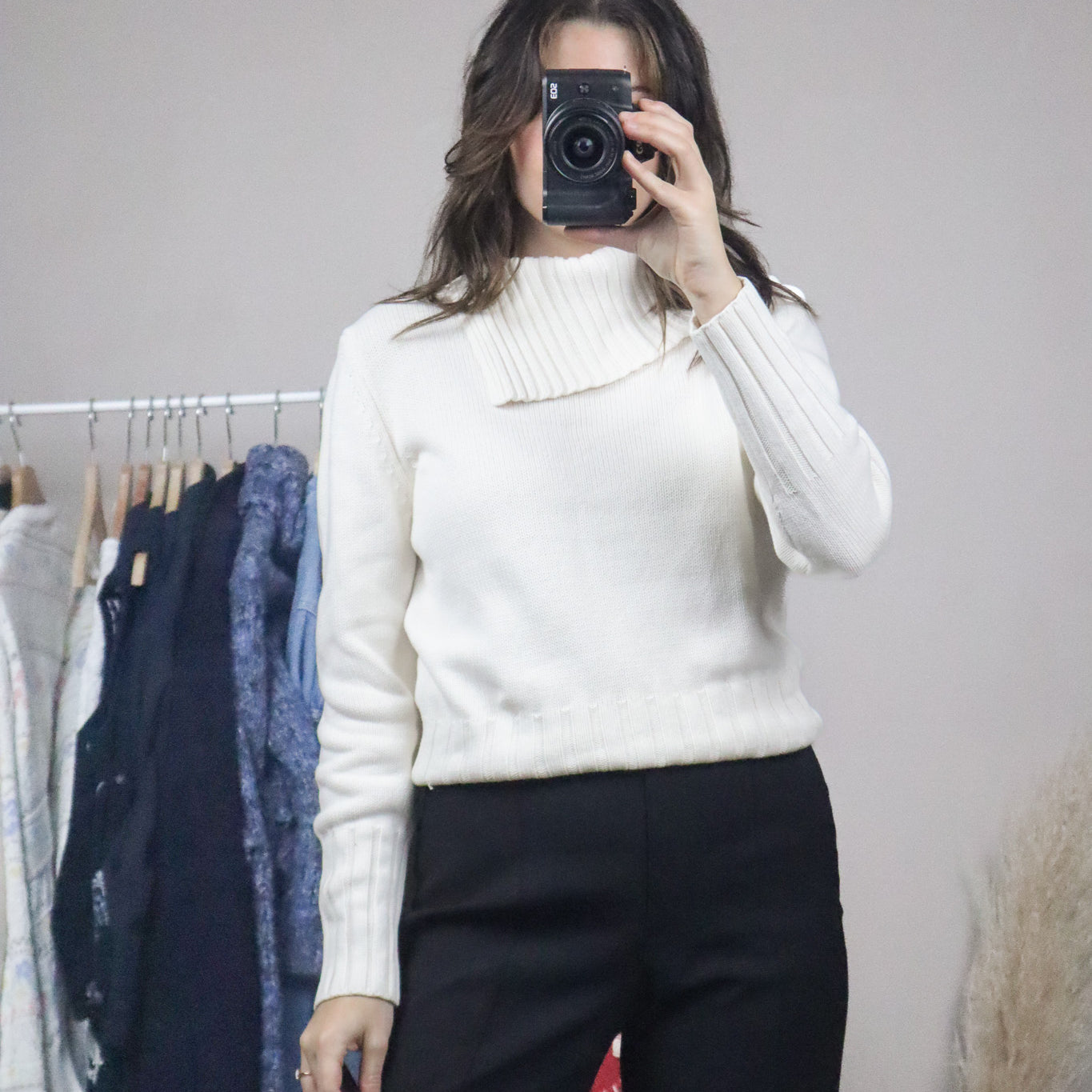 Made in Canada x Vintage x Split Neck Sweater (S)