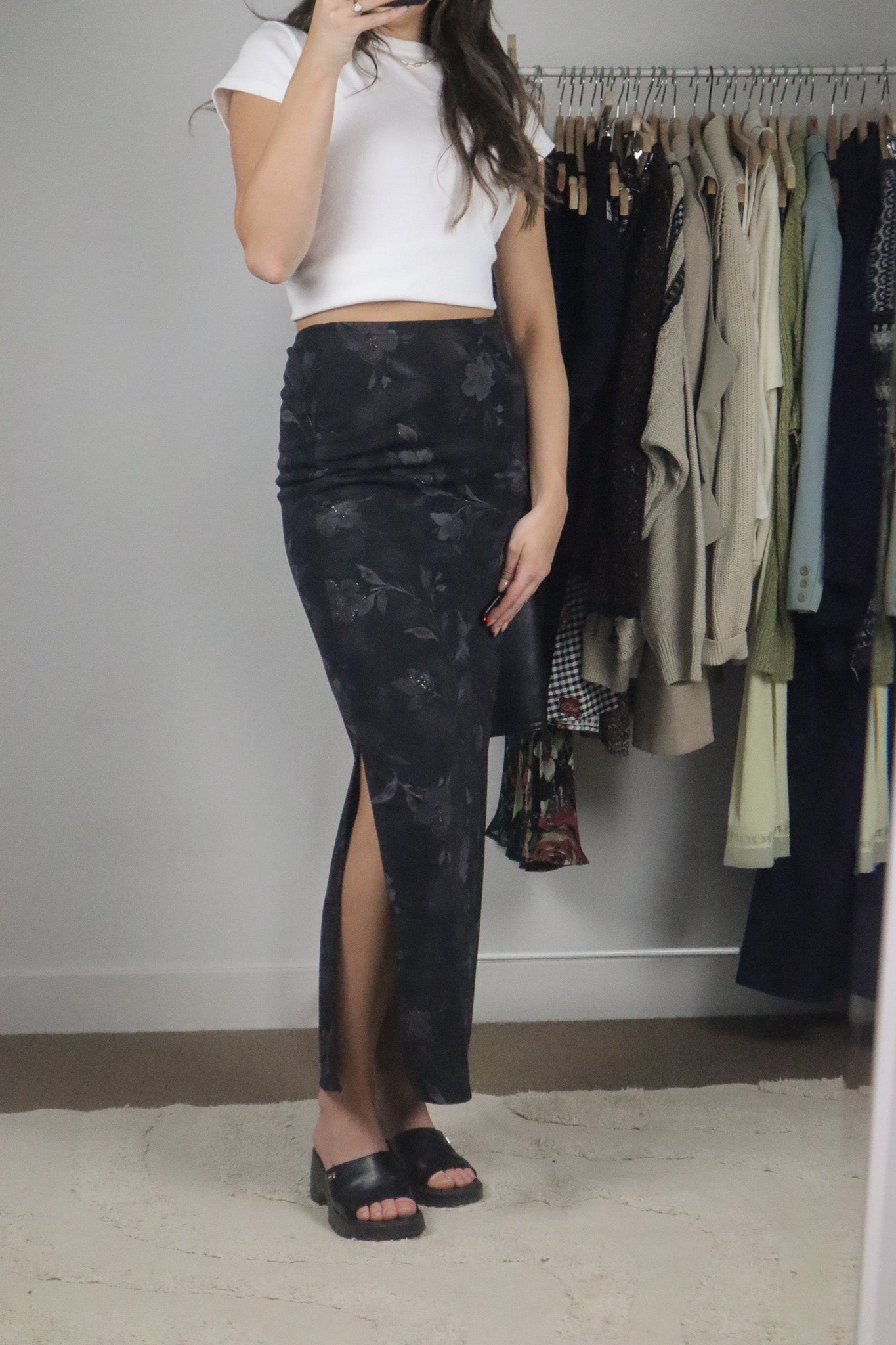 Vintage x Floral Skirt w/ Simmer (XS)