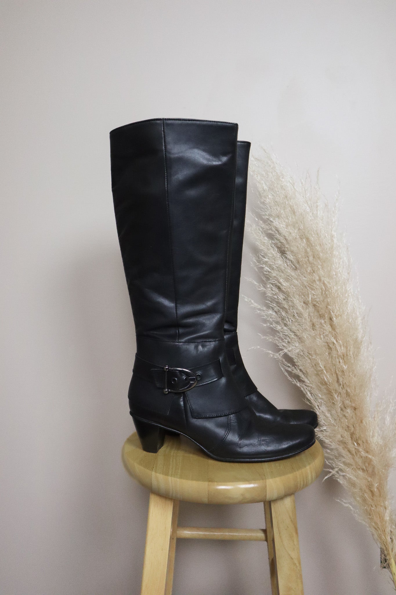 Made in Slovenia x Vintage x Leather Buckle Boots (7.5/8)