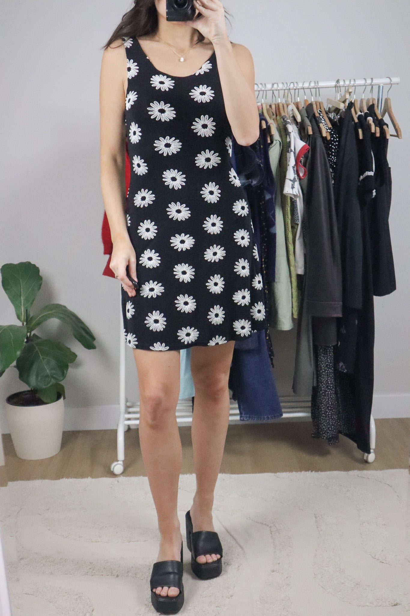 Vintage x Daisy Dress (M)