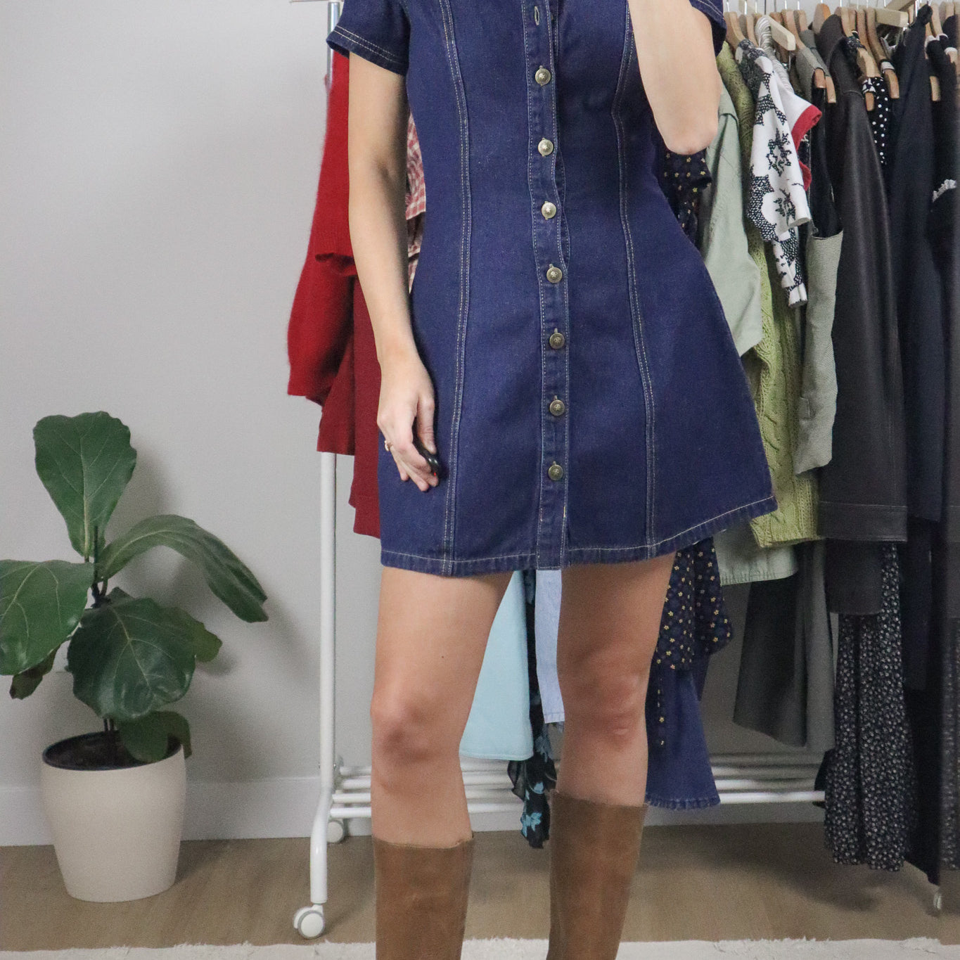 Modern x Denim Dress (2/4)