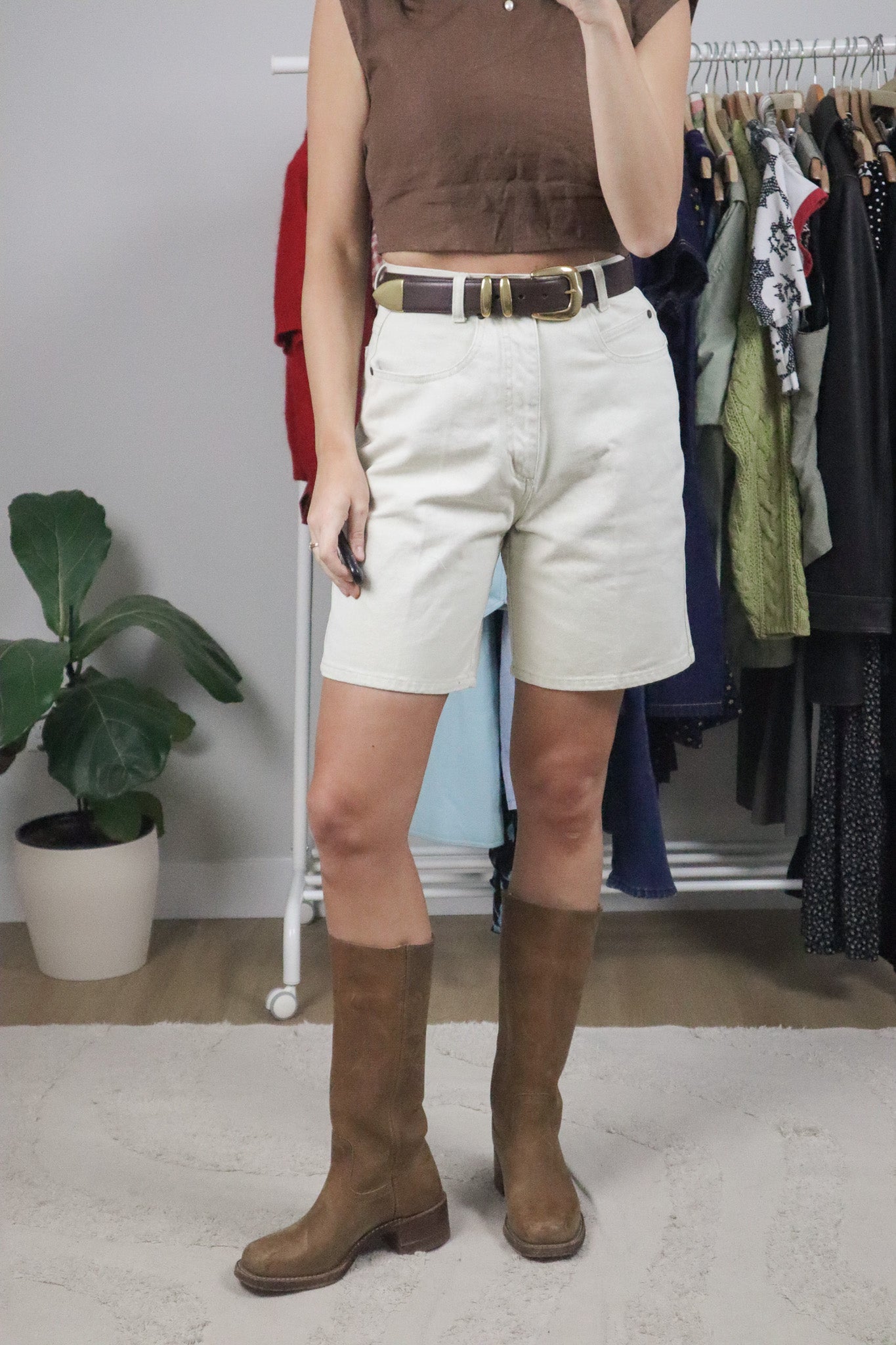Vintage x Cotton Mom Shorts (2/4)