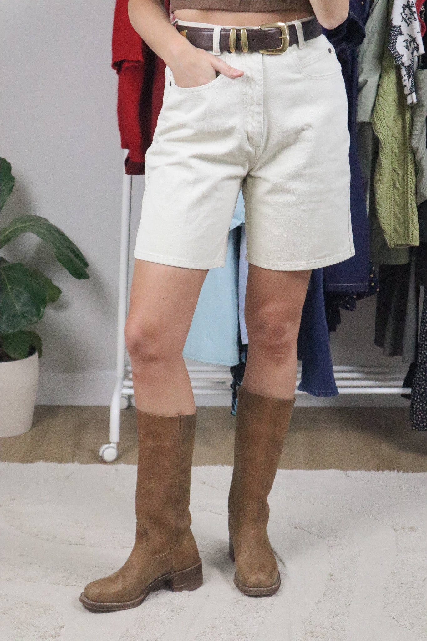Vintage x Cotton Mom Shorts (2/4)
