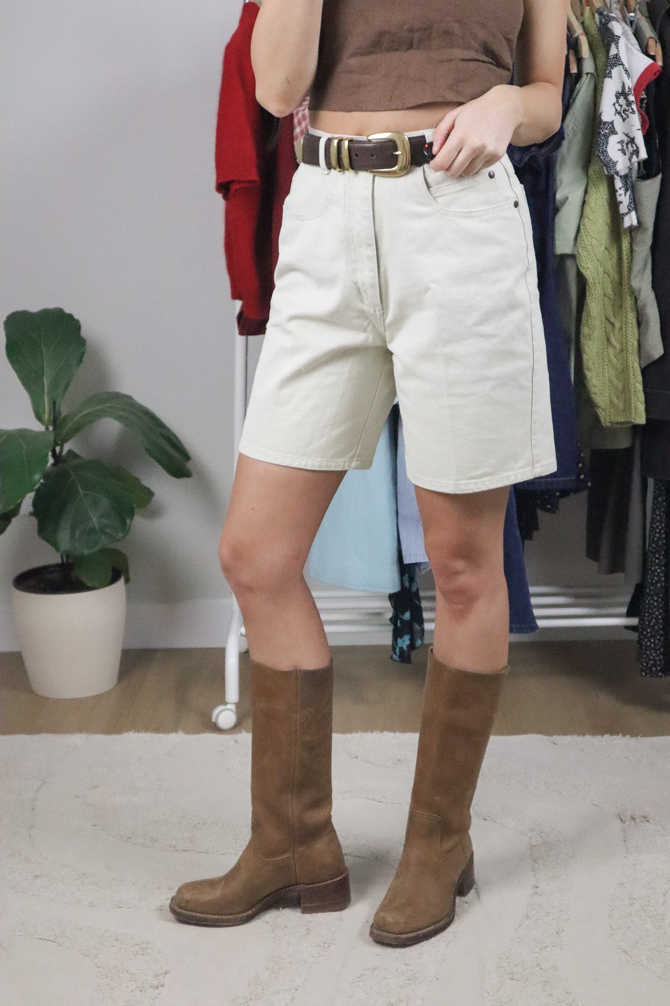 Vintage x Cotton Mom Shorts (2/4)