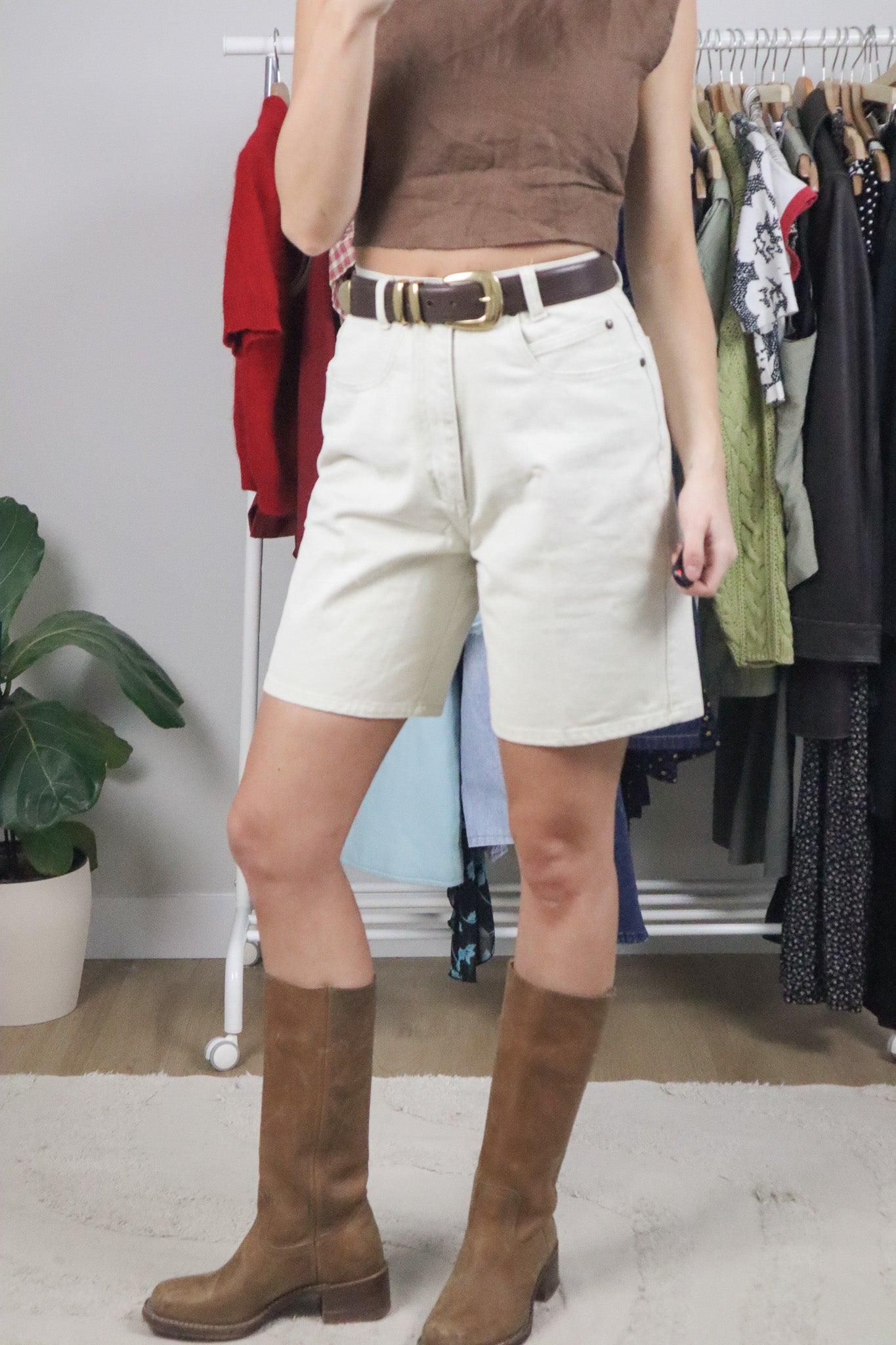 Vintage x Cotton Mom Shorts (2/4)