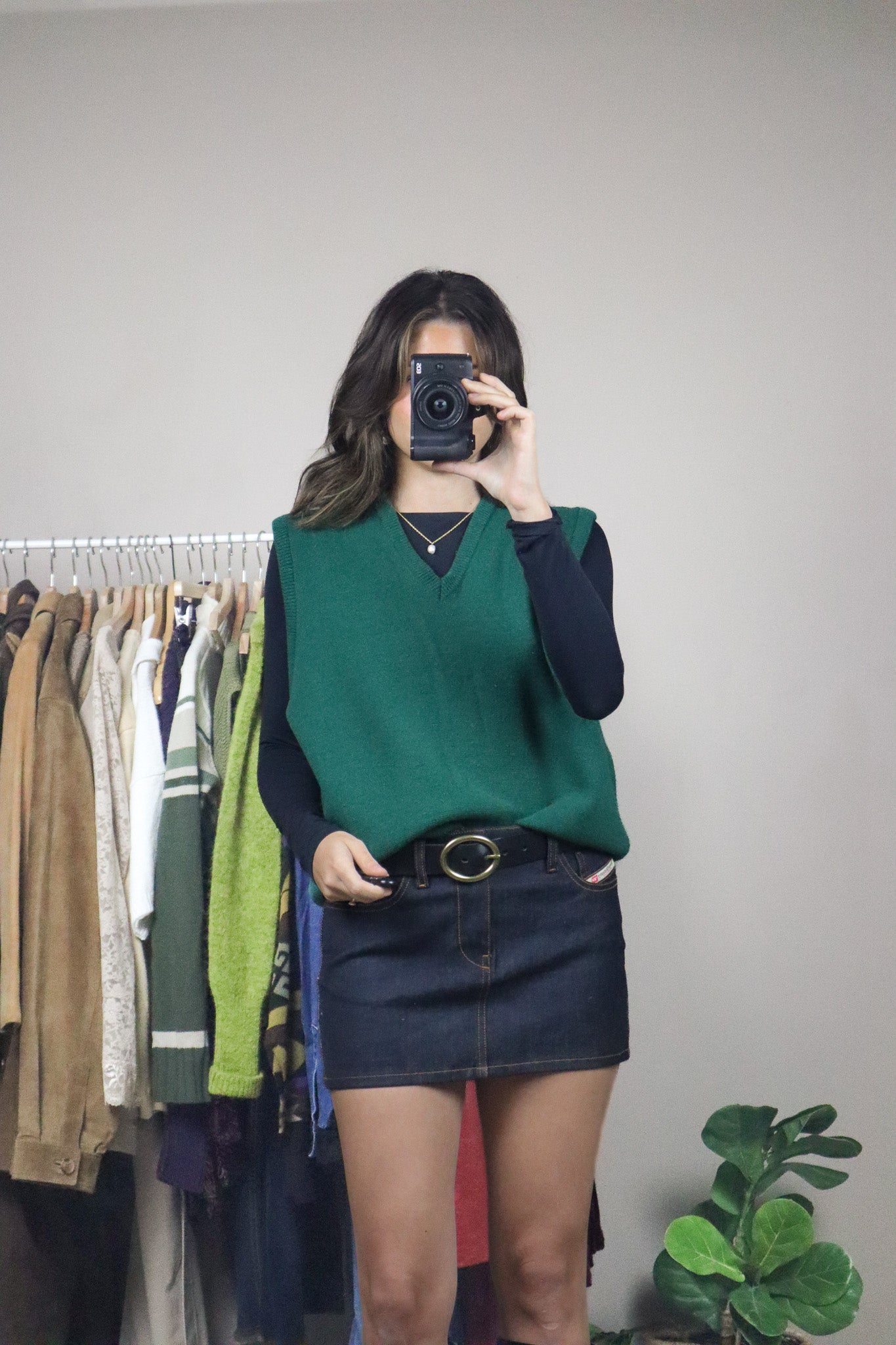 Made in Canada x Vintage x 70s Wool Blend Sweater Vest (L)