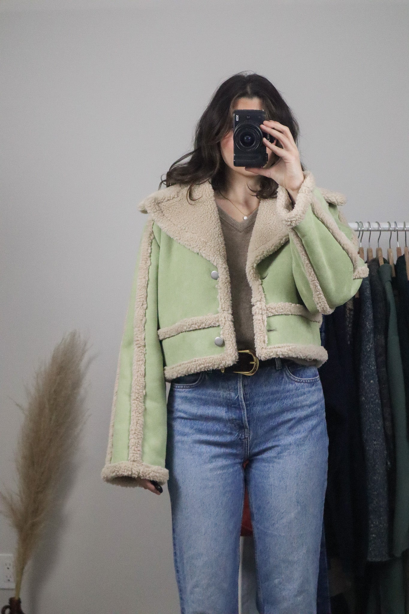 UO x Faux Shearling Cropped Jacket (S)
