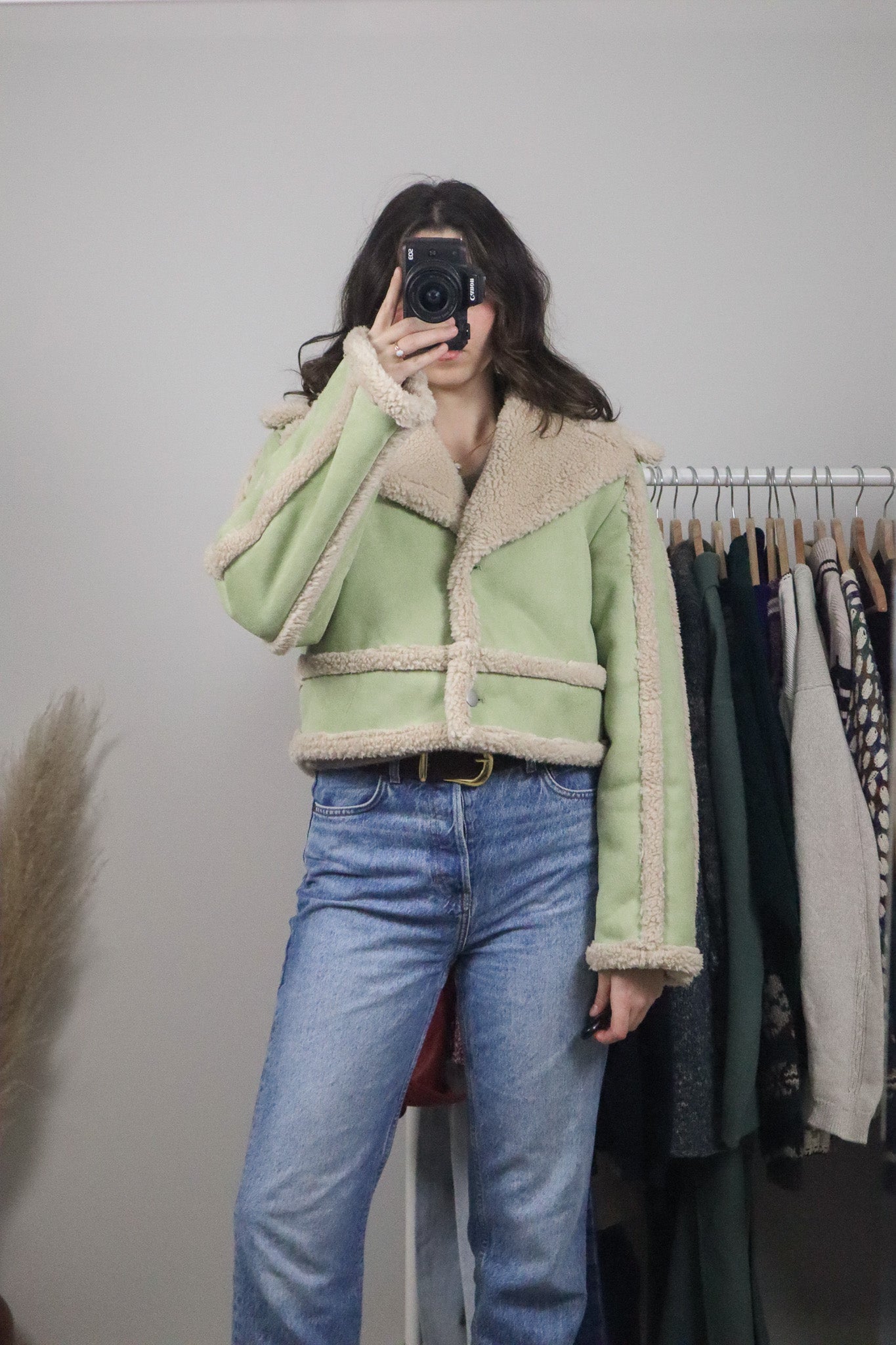 UO x Faux Shearling Cropped Jacket (S)