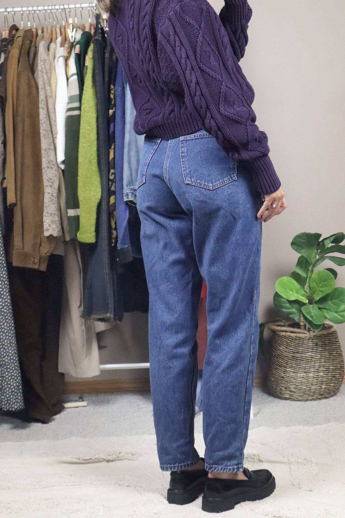 Vintage x Mom Jeans (4/6)