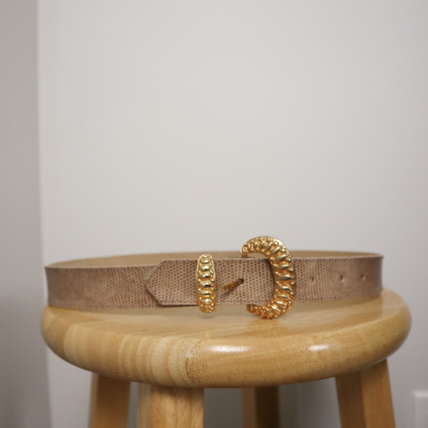 Made in Canada x Vintage x Faux Leather Belt (XS)