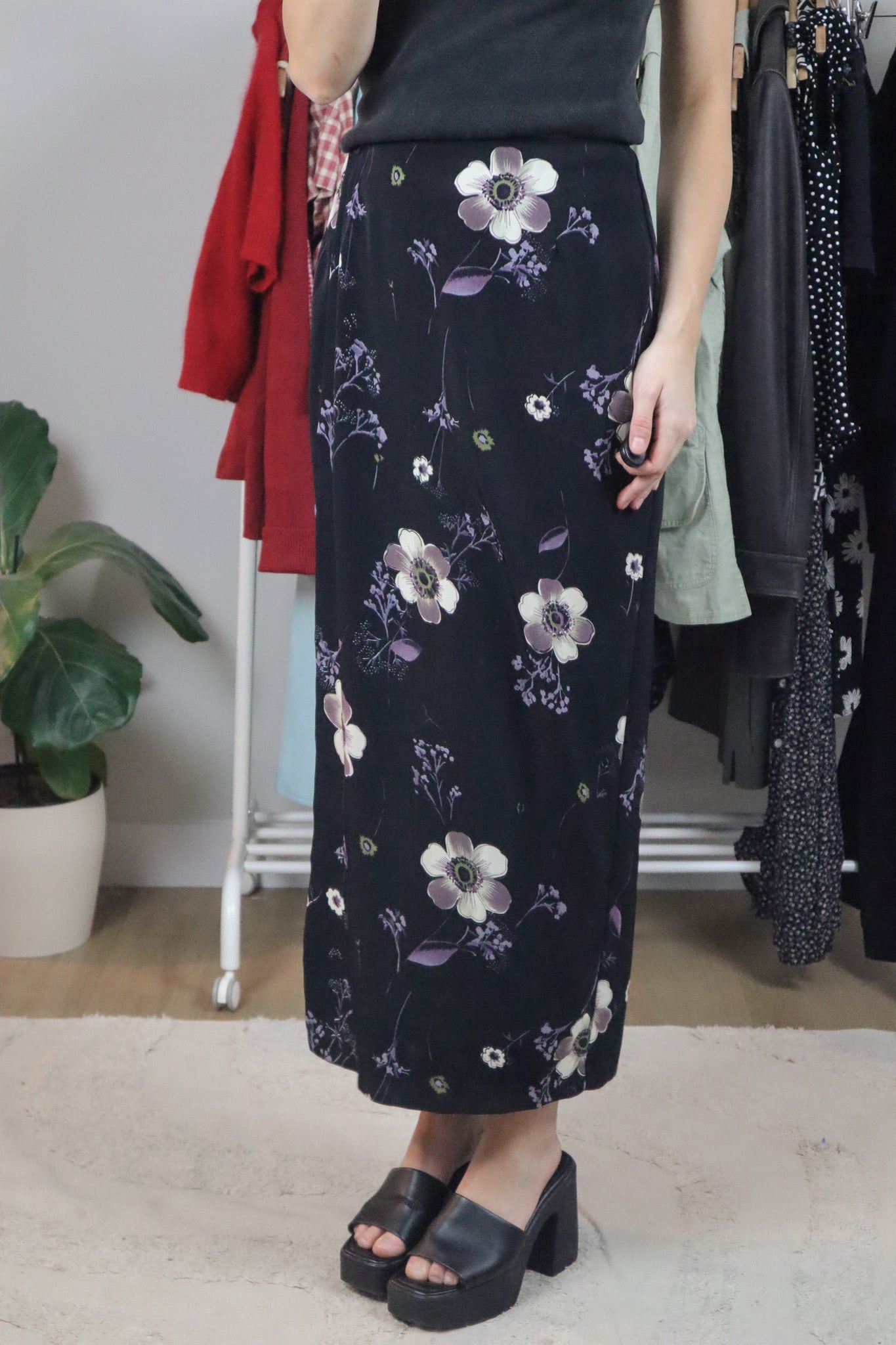 Made in Canada x Vintage x Floral Maxi Skirt (6)