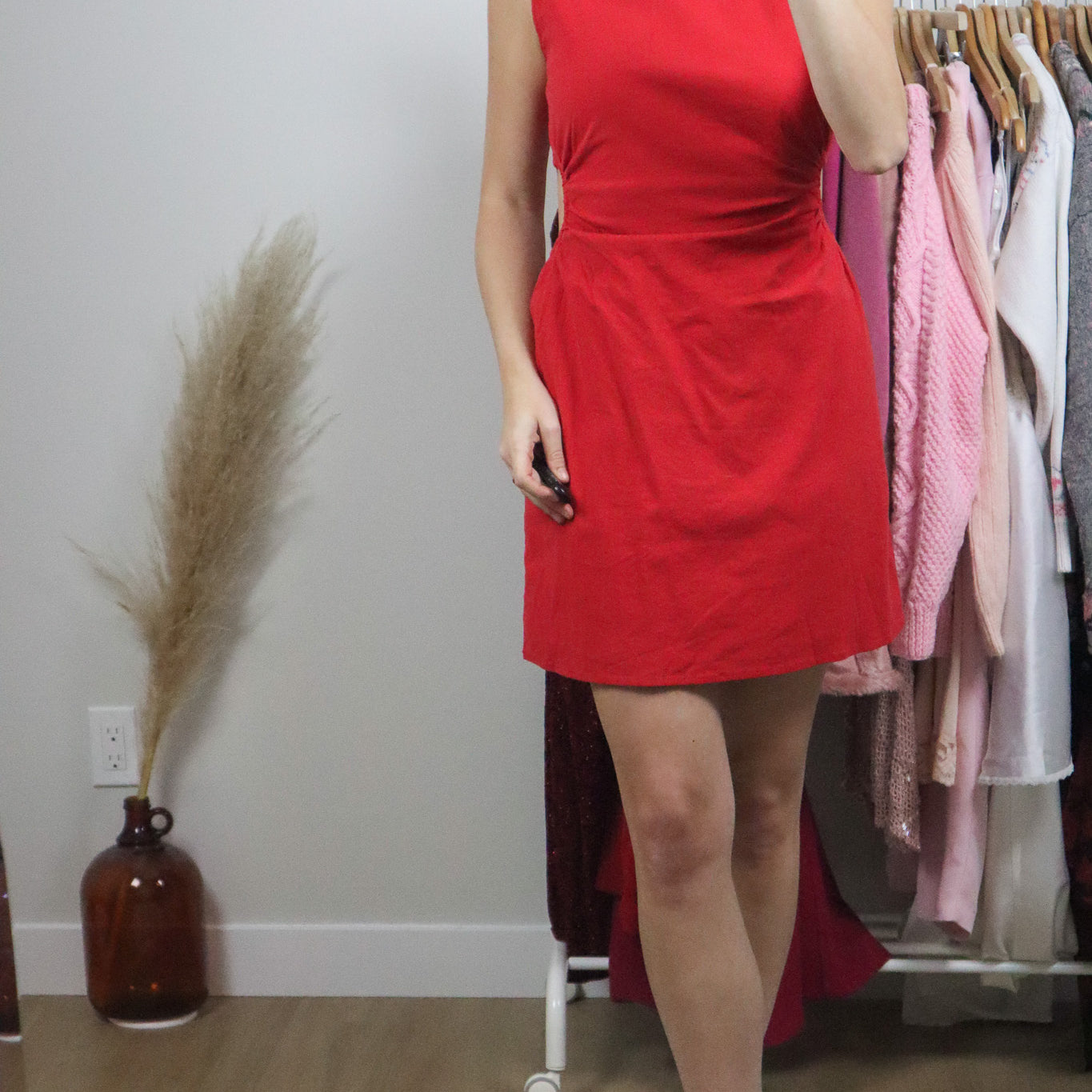 Modern x Cut-Out Dress (S)