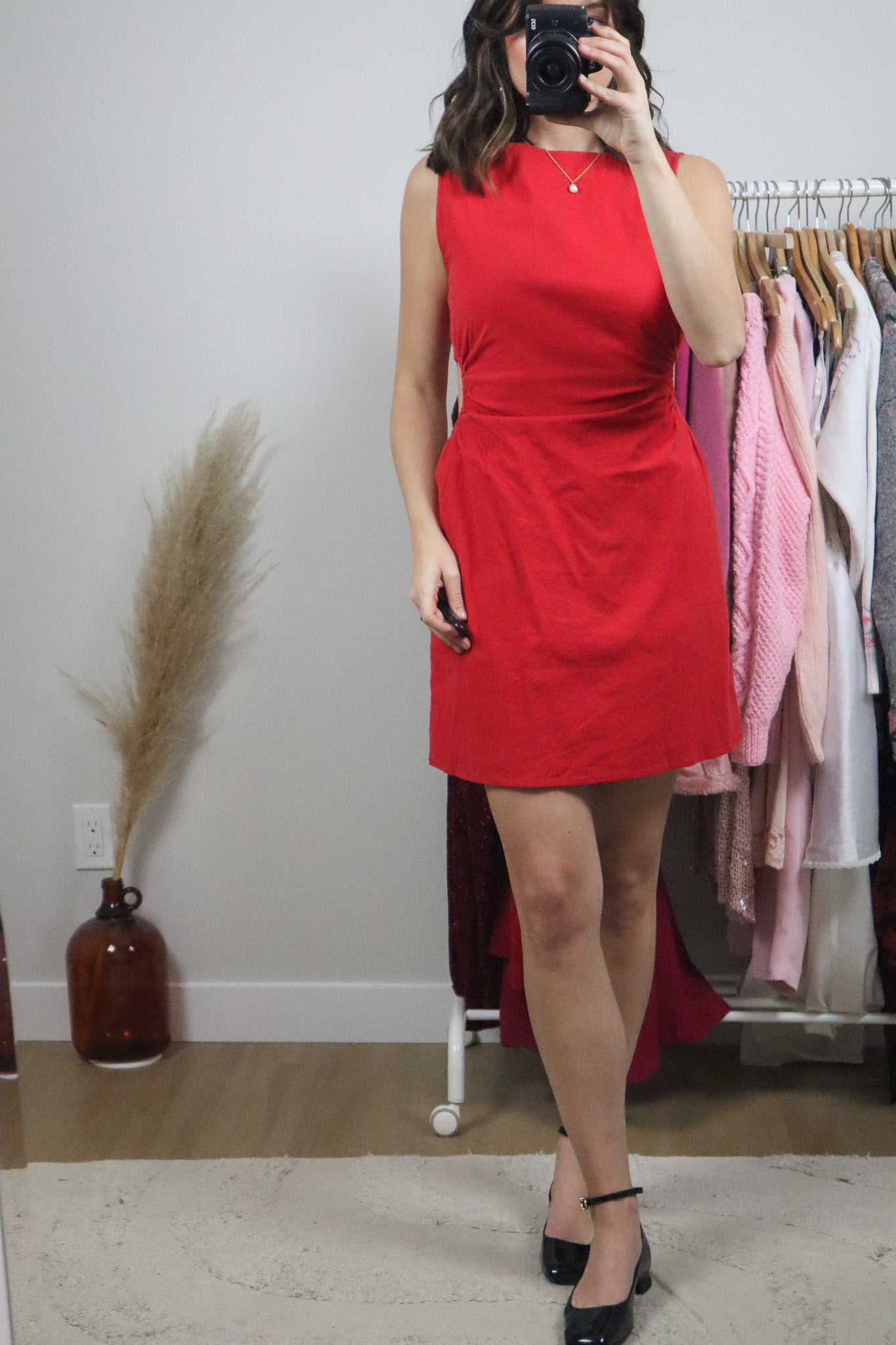 Modern x Cut-Out Dress (S)