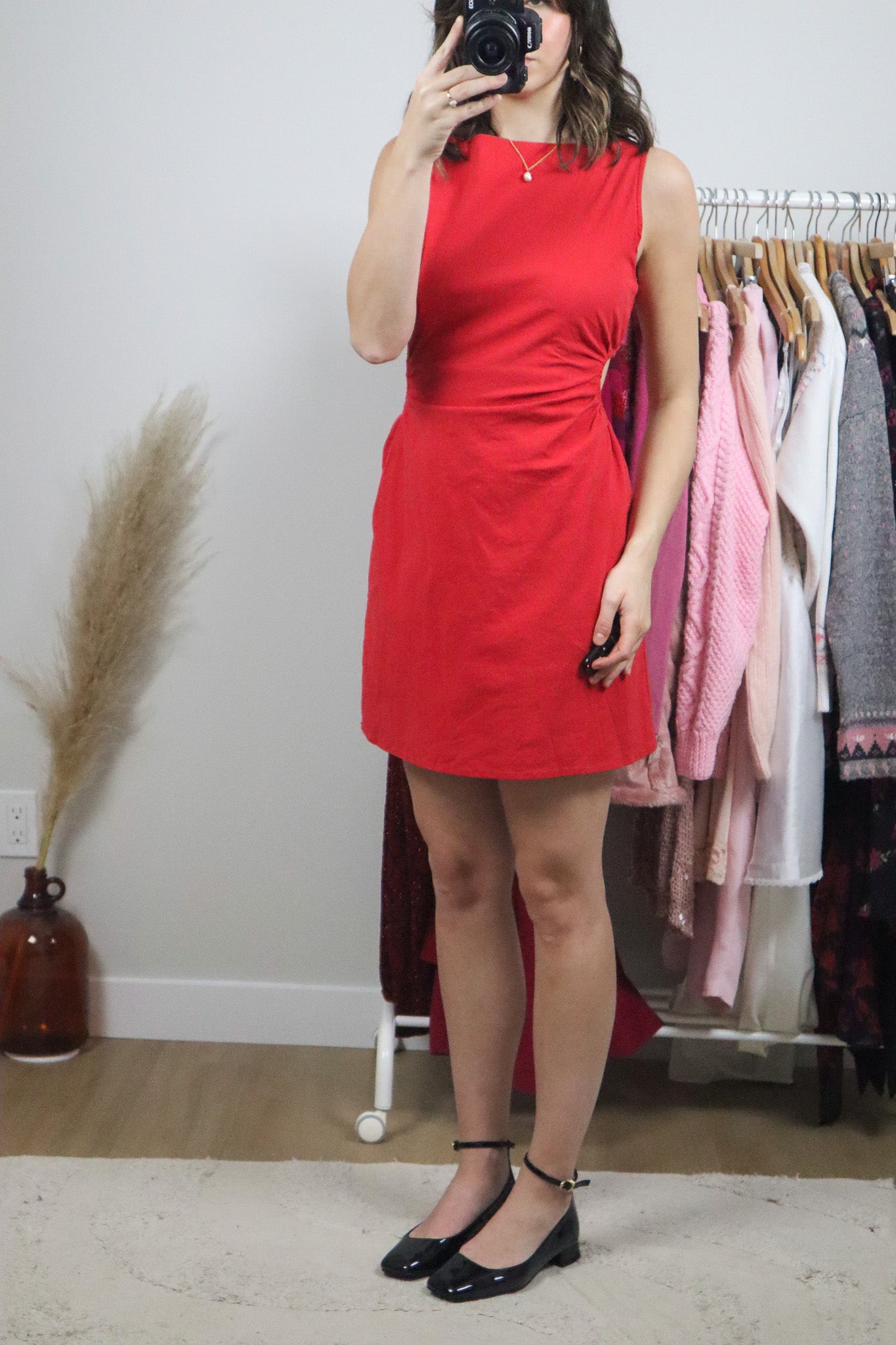Modern x Cut-Out Dress (S)