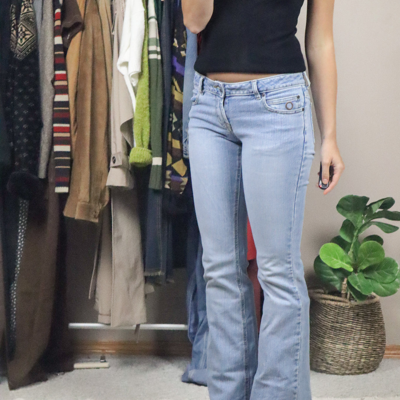 Vintage x Y2k x Lowrise Flare Jeans (2)