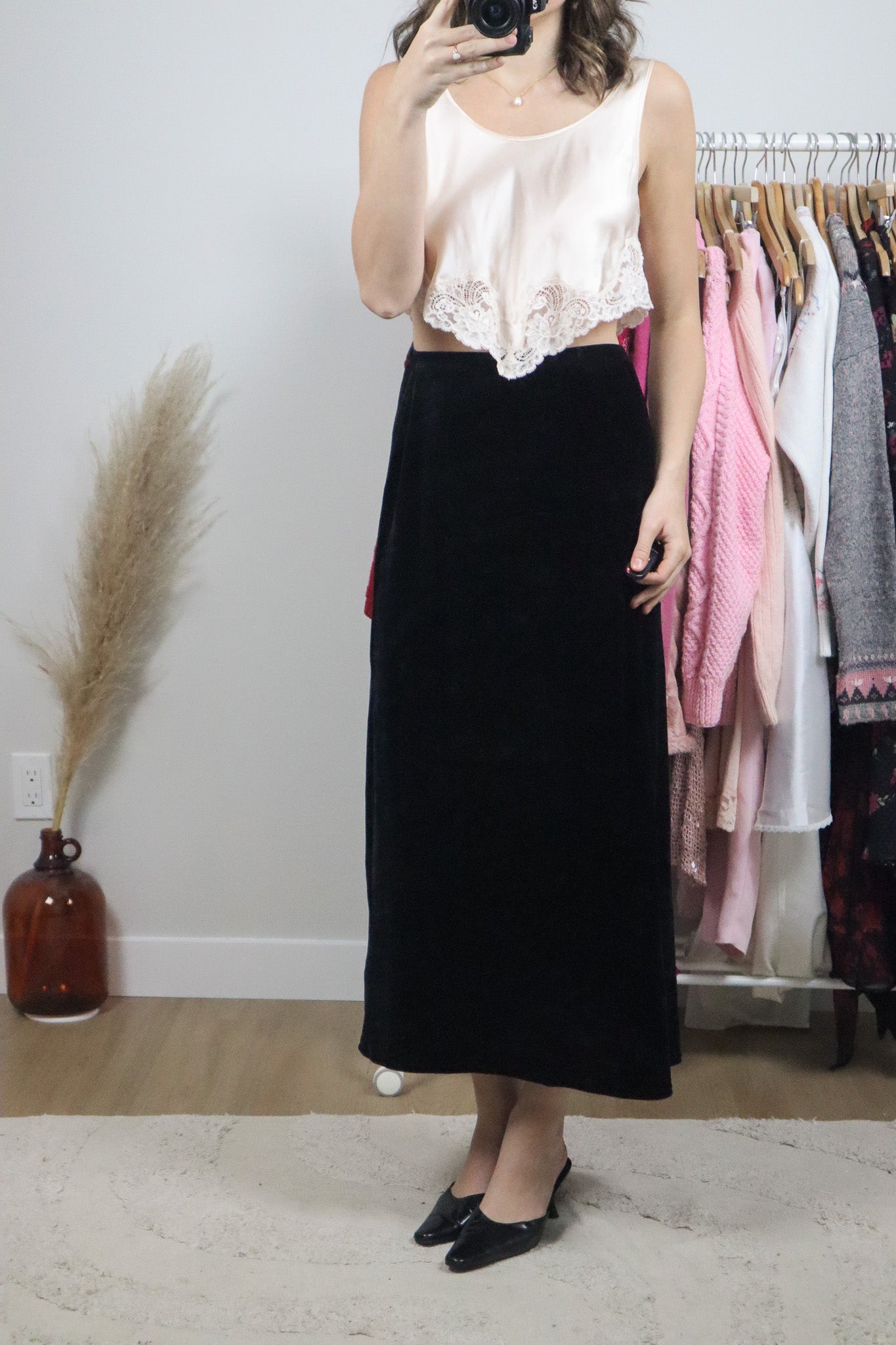Vintage x Velvet Maxi Skirt (4/6)