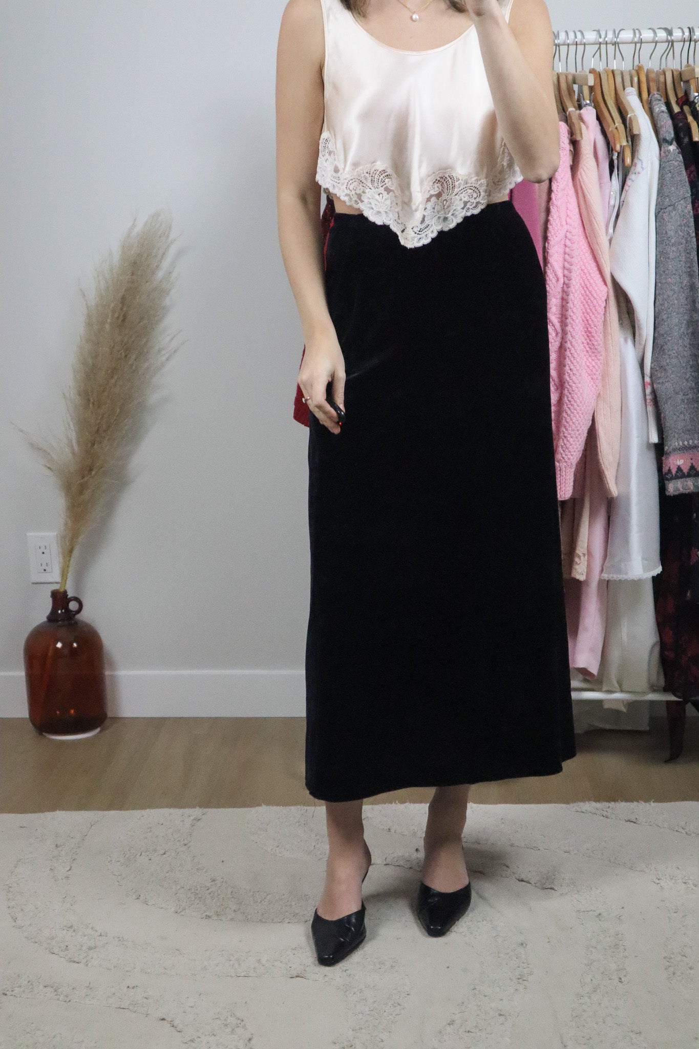Vintage x Velvet Maxi Skirt (4/6)