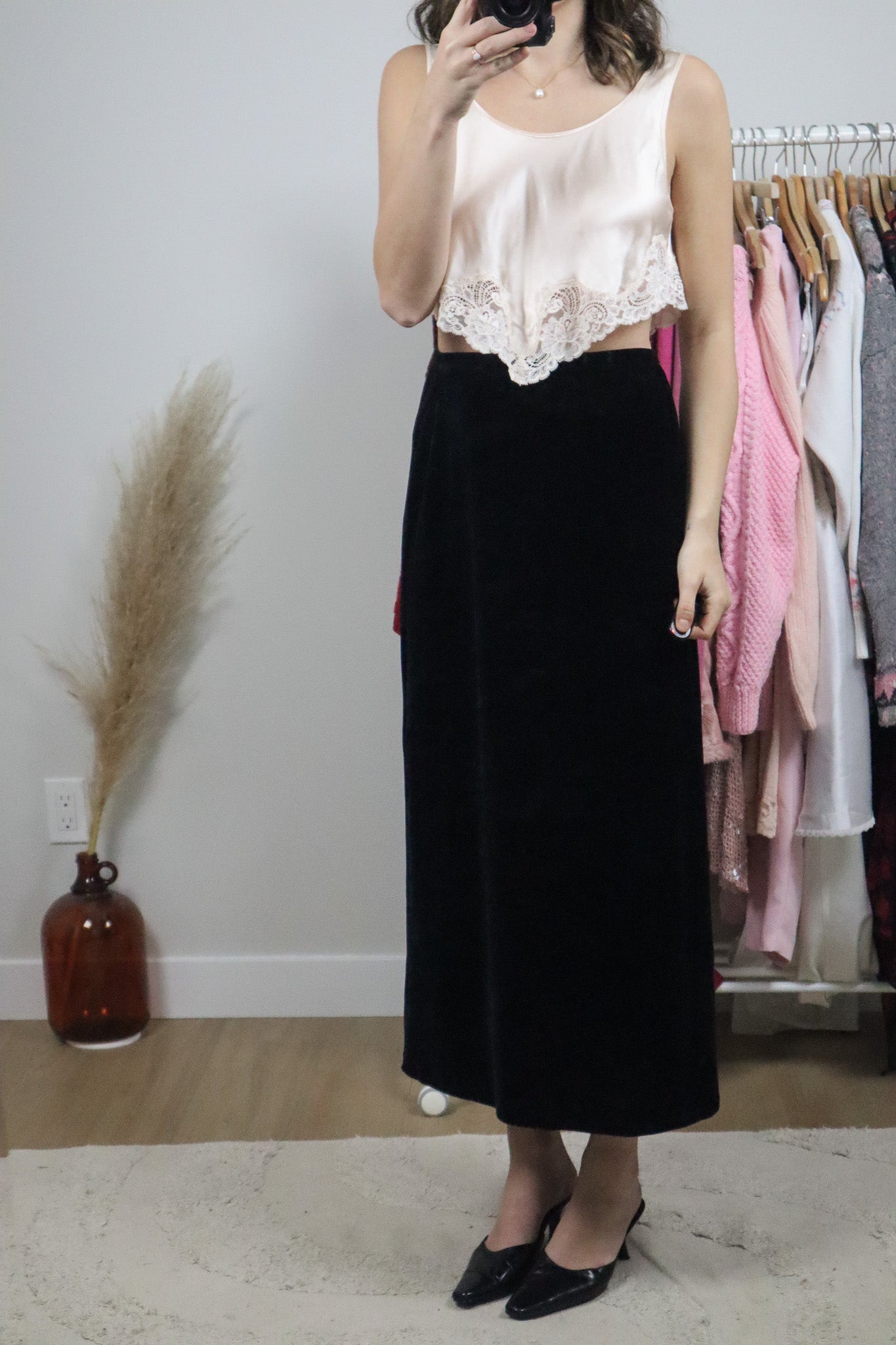 Vintage x Velvet Maxi Skirt (4/6)