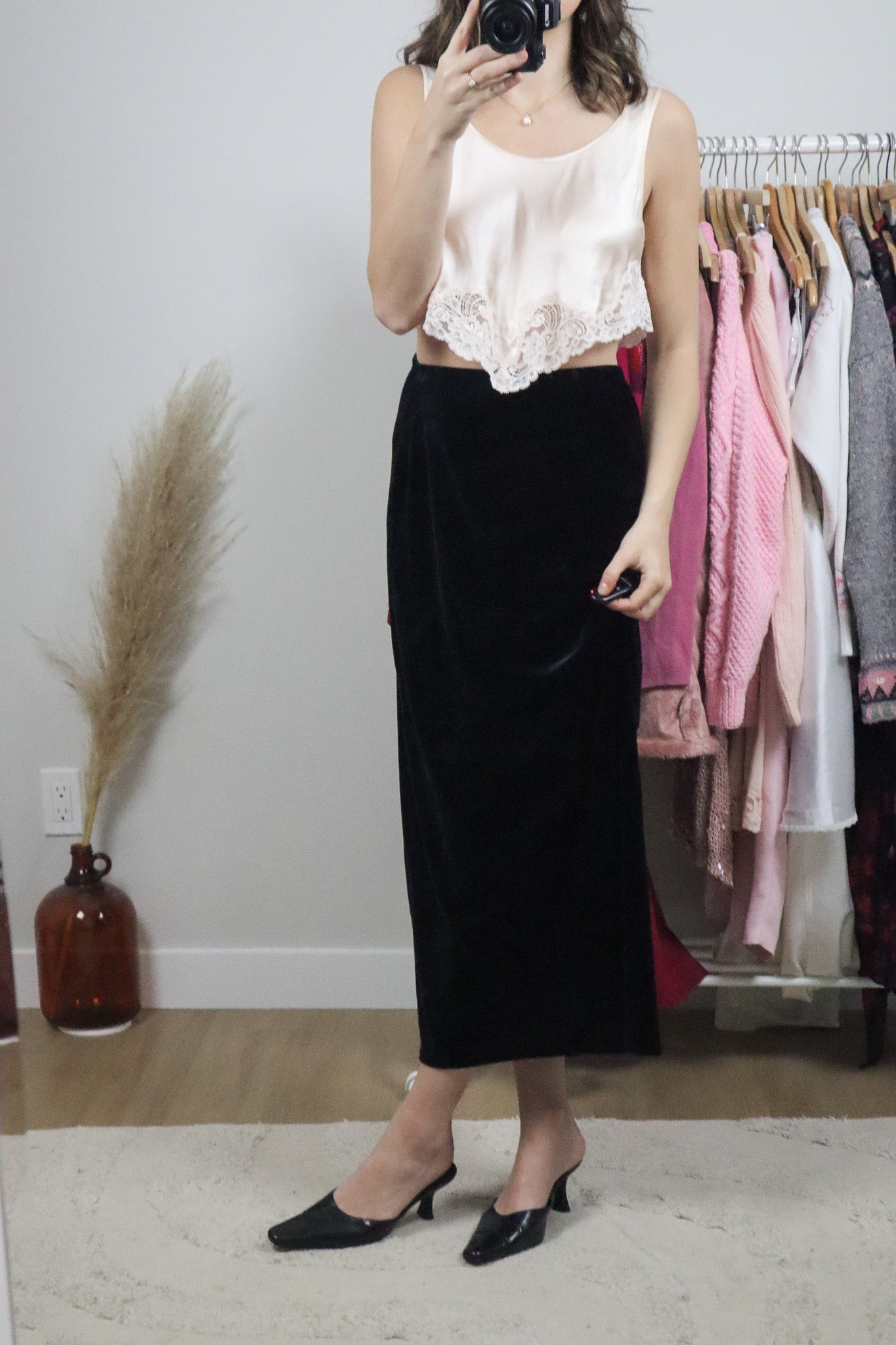 Vintage x Velvet Maxi Skirt (4/6)