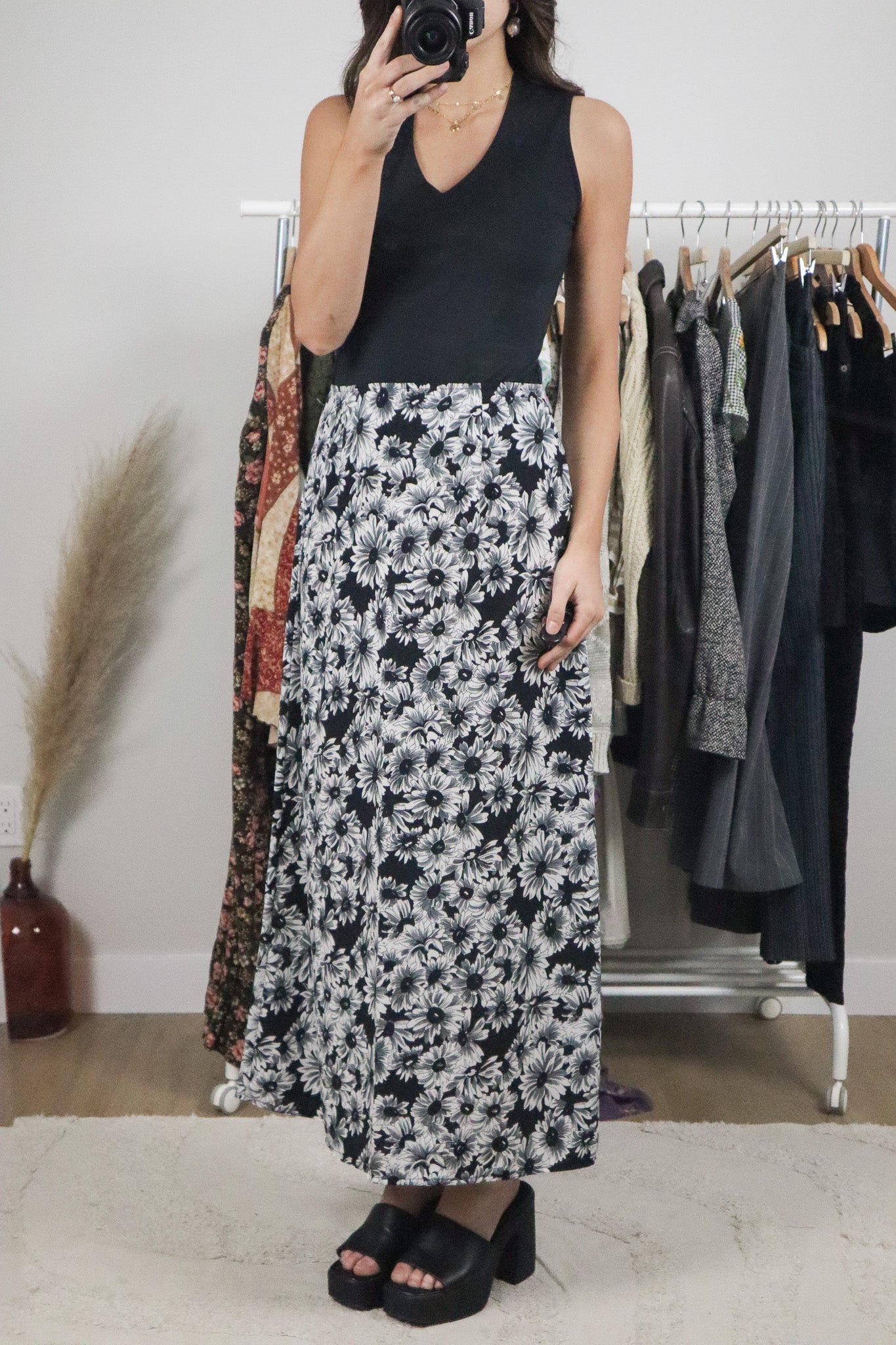 Made in Canada x Vintage x Flower Maxi Skirt (8/10)