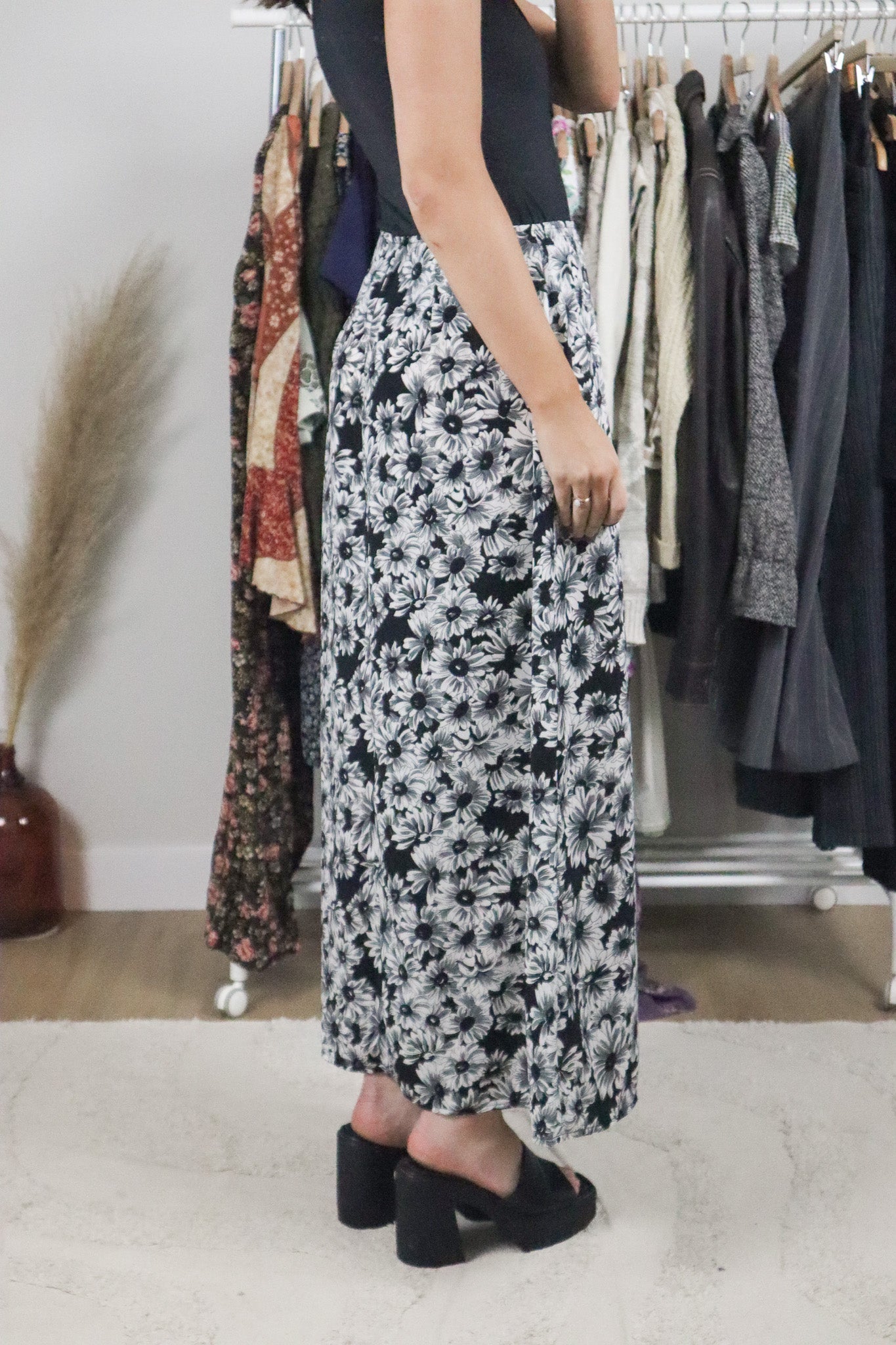 Made in Canada x Vintage x Flower Maxi Skirt (8/10)