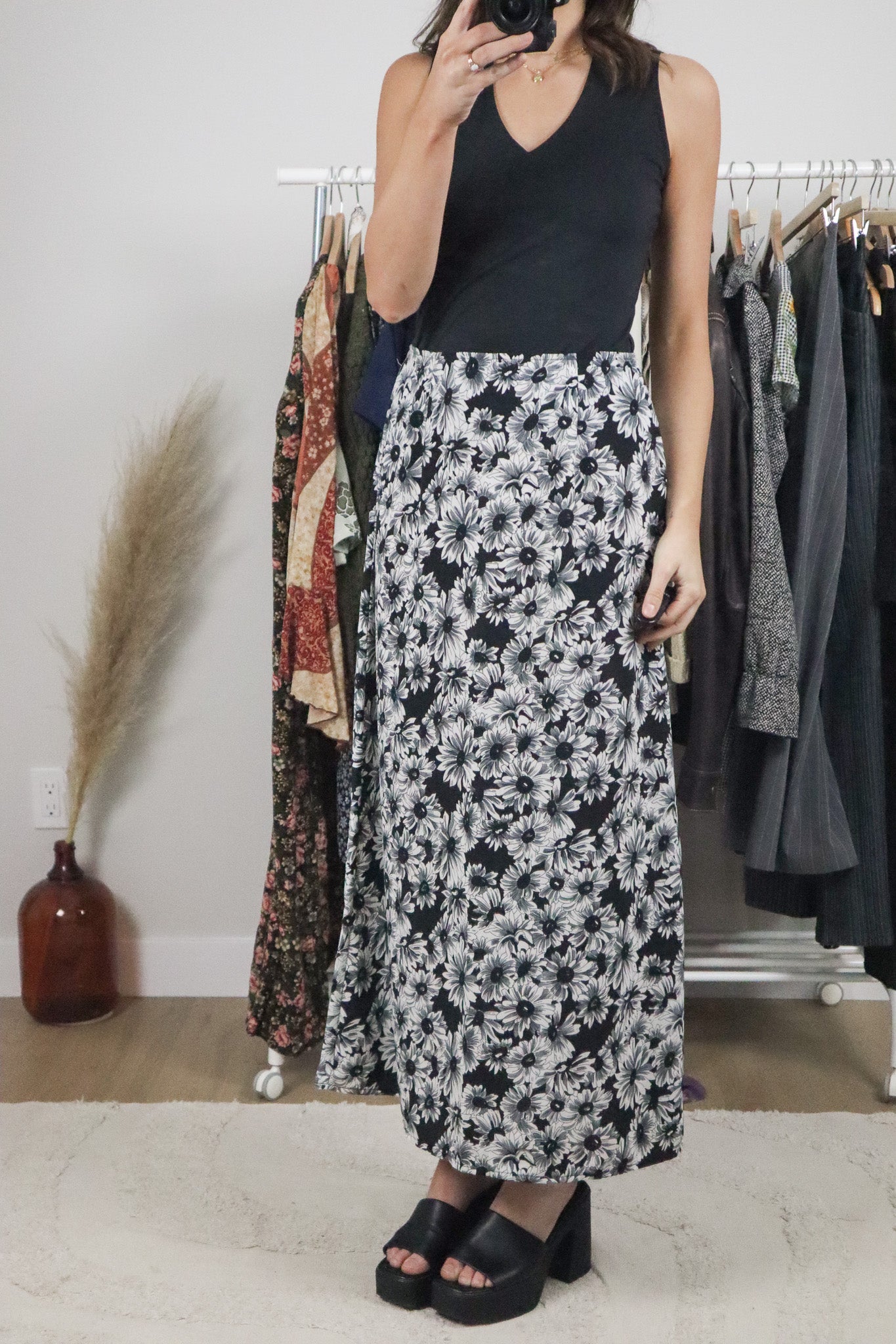 Made in Canada x Vintage x Flower Maxi Skirt (8/10)