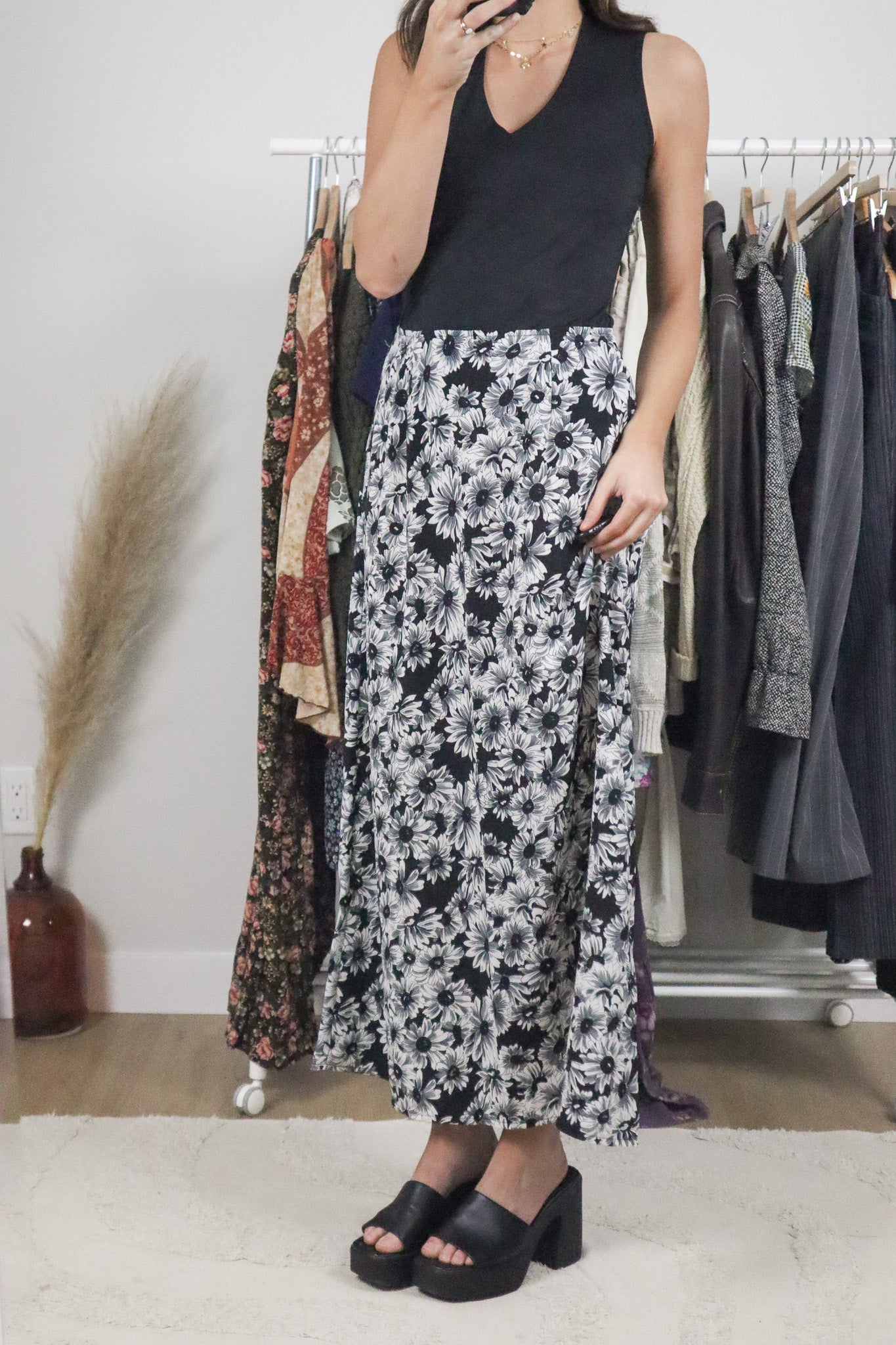 Made in Canada x Vintage x Flower Maxi Skirt (8/10)