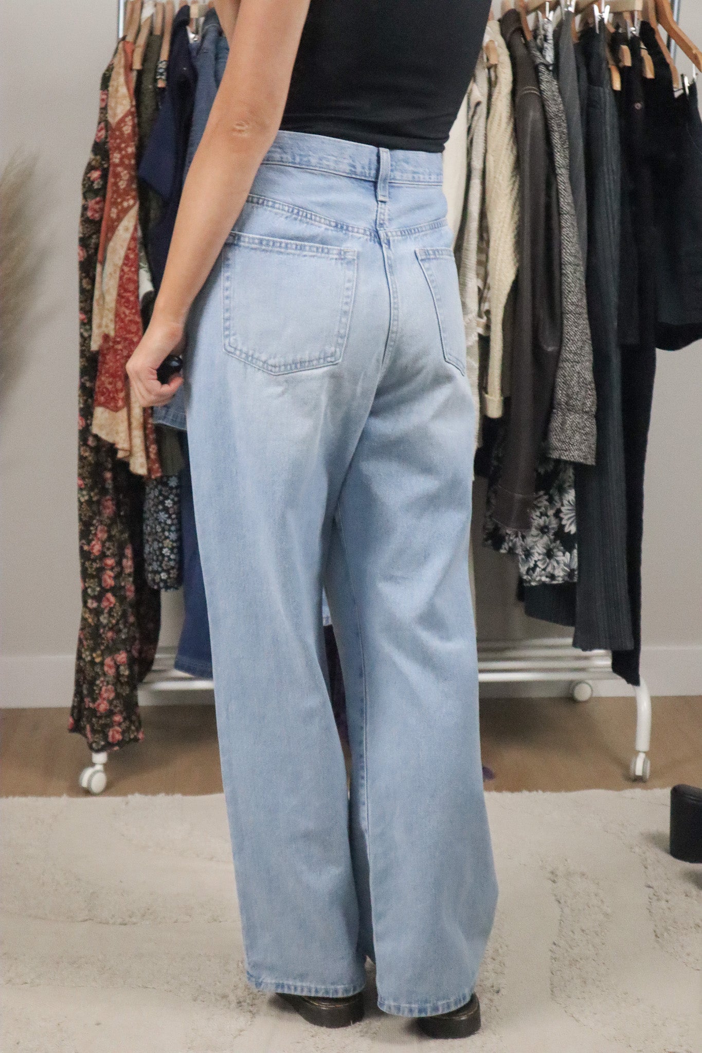 Modern x Wide-Leg Jeans (32)