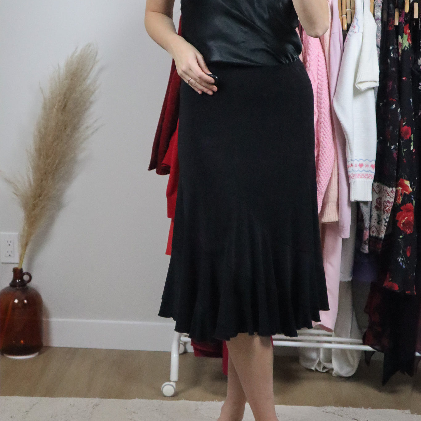 Vintage x Ruffle Midi Skirt (M)