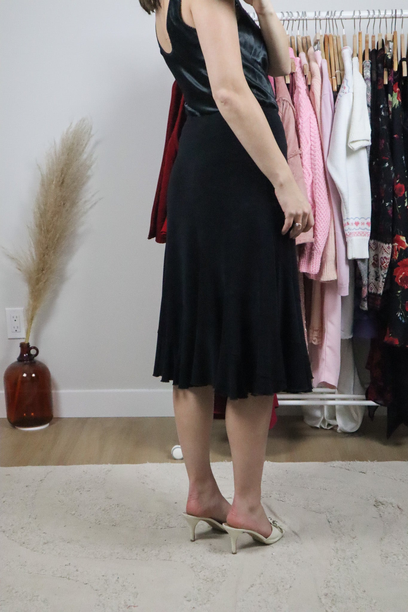Vintage x Ruffle Midi Skirt (M)