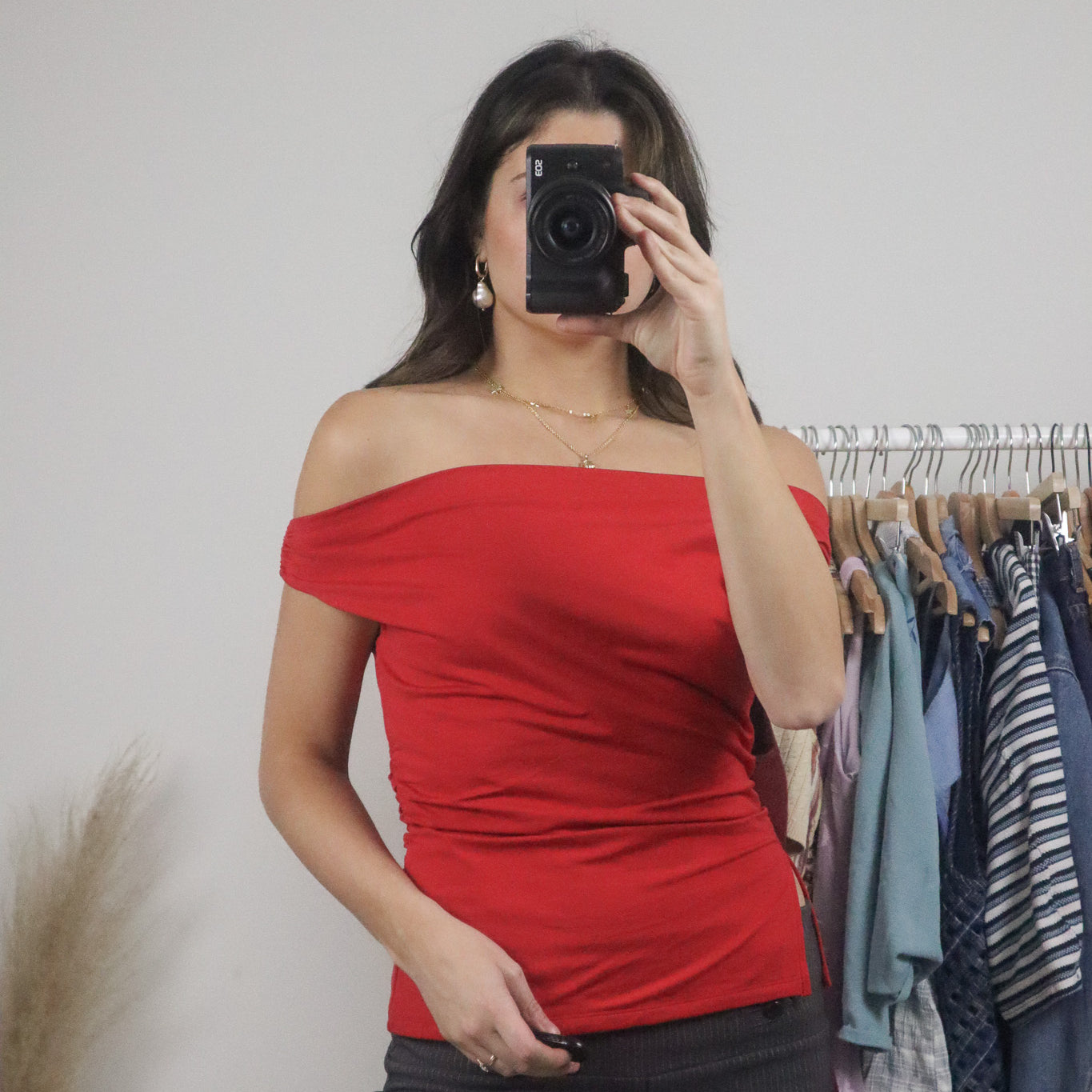 Modern x Off-Shoulder Top (S)