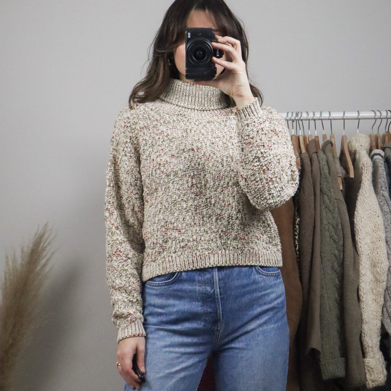 Vintage x Cropped Turtleneck Knit Sweater (S)