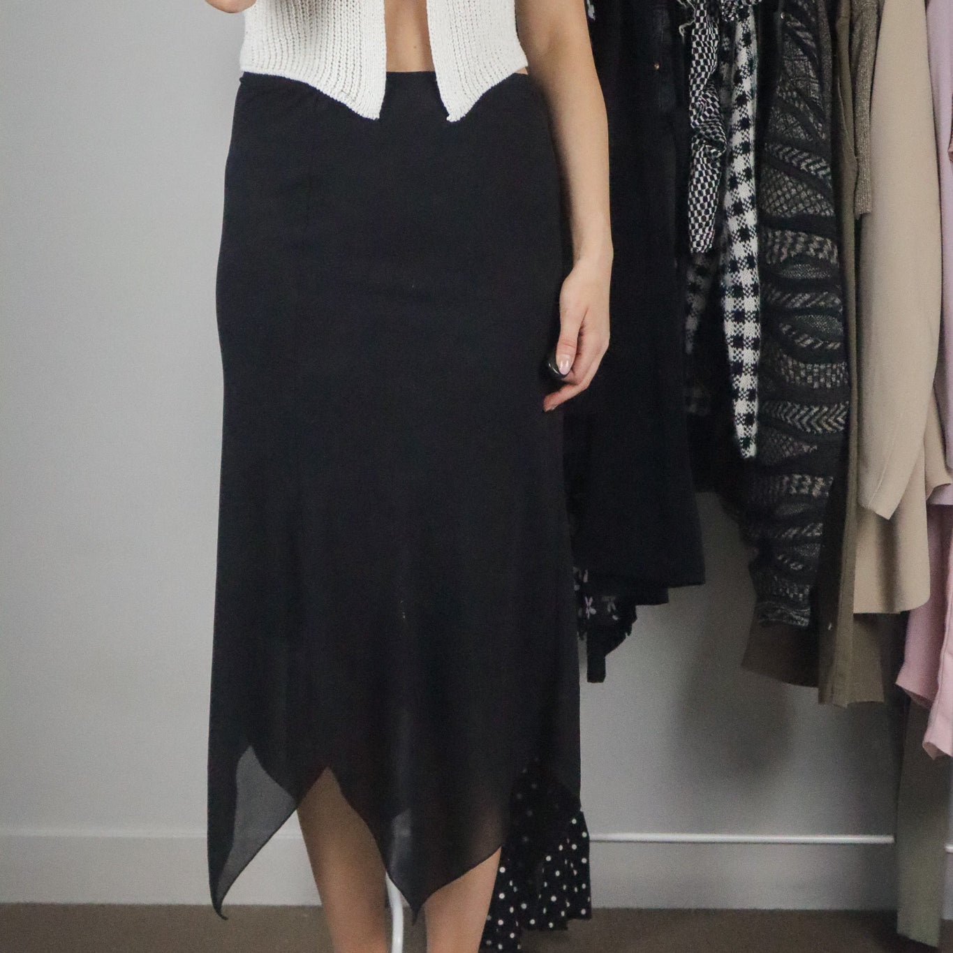 Made in Canada x Vintage x Midi Skirt (6)