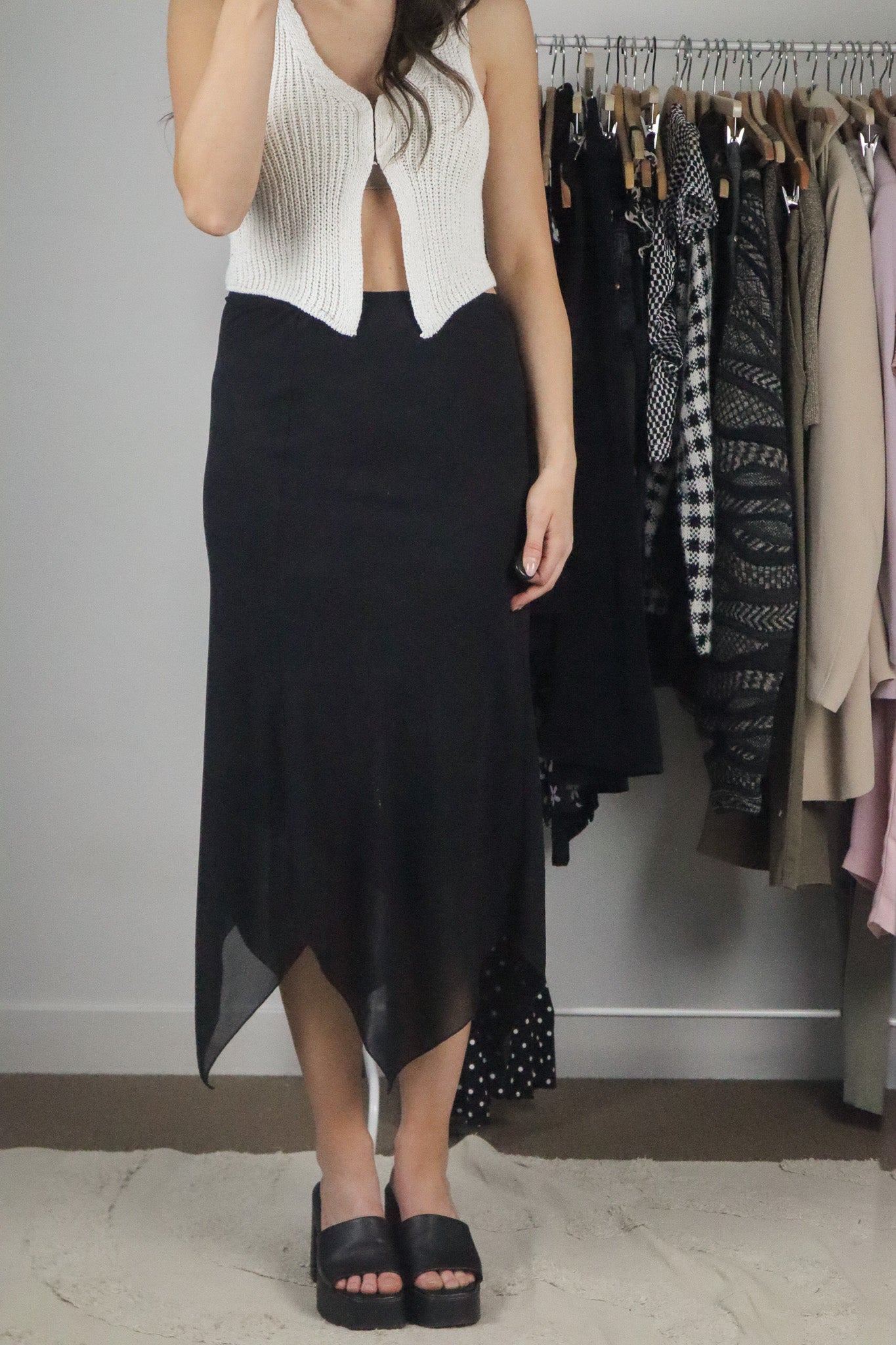 Made in Canada x Vintage x Midi Skirt (6)