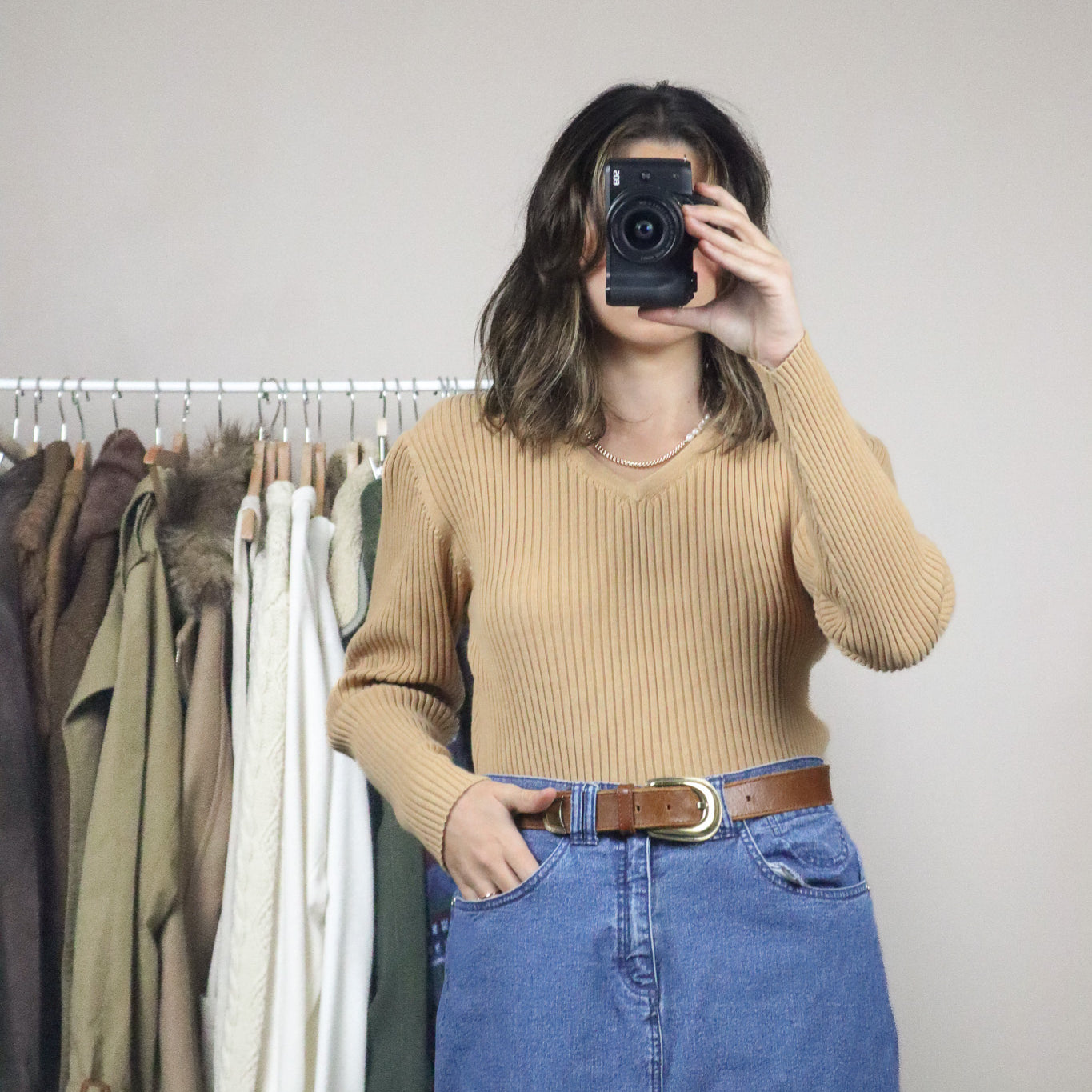 Vintage x V-Neck Top (M)