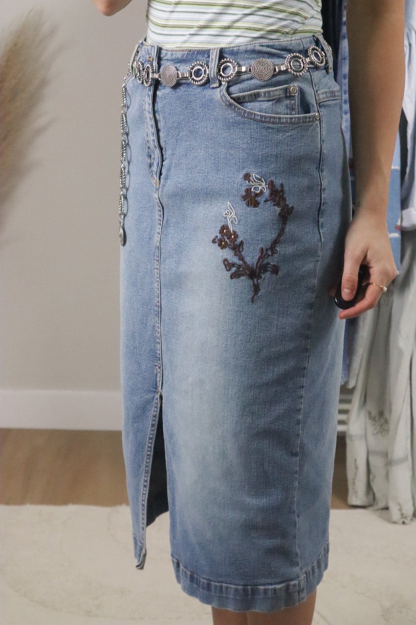 Vintage x Denim Embroidered Denim Midi Skirt (6)