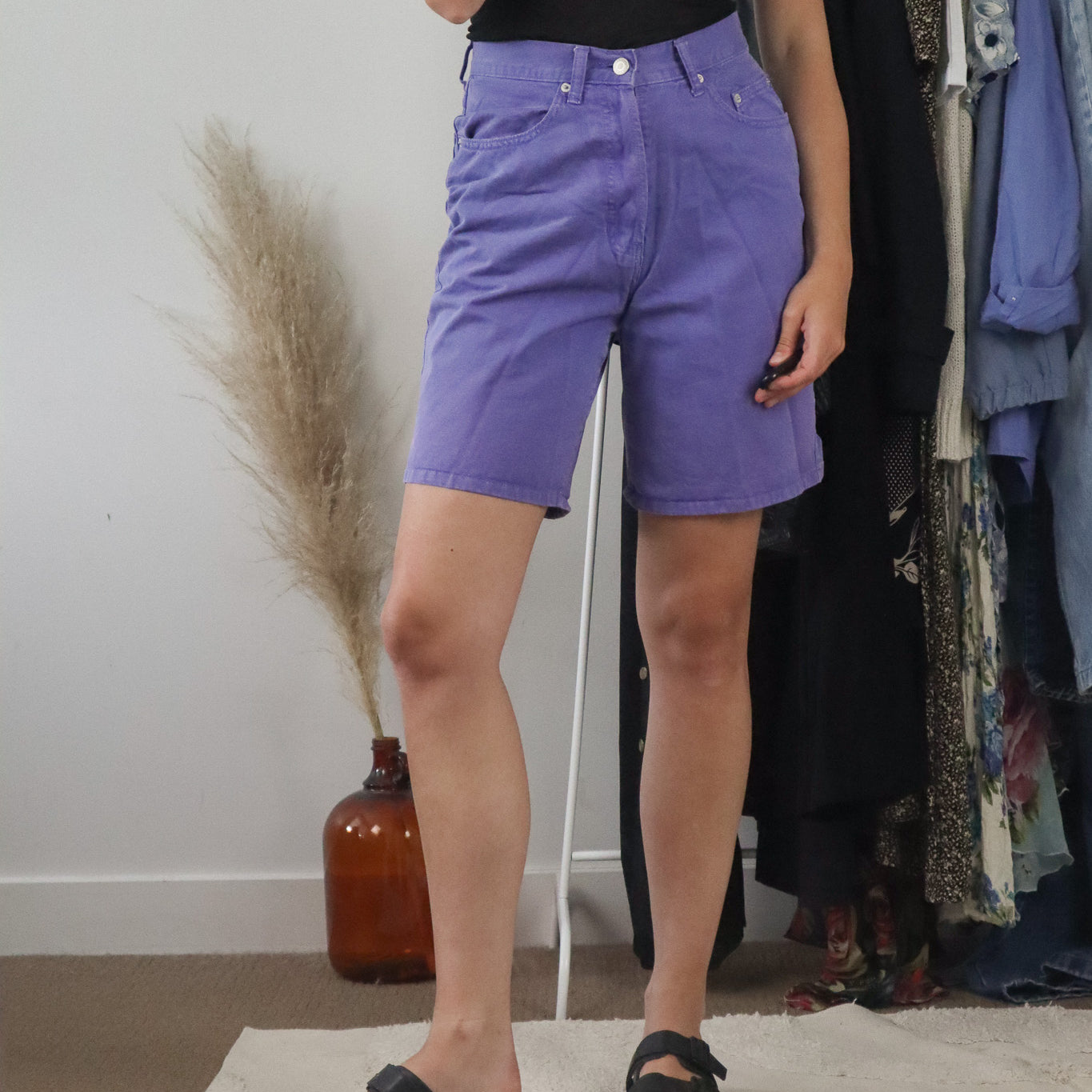 Vintage x Mom Shorts (2/4)