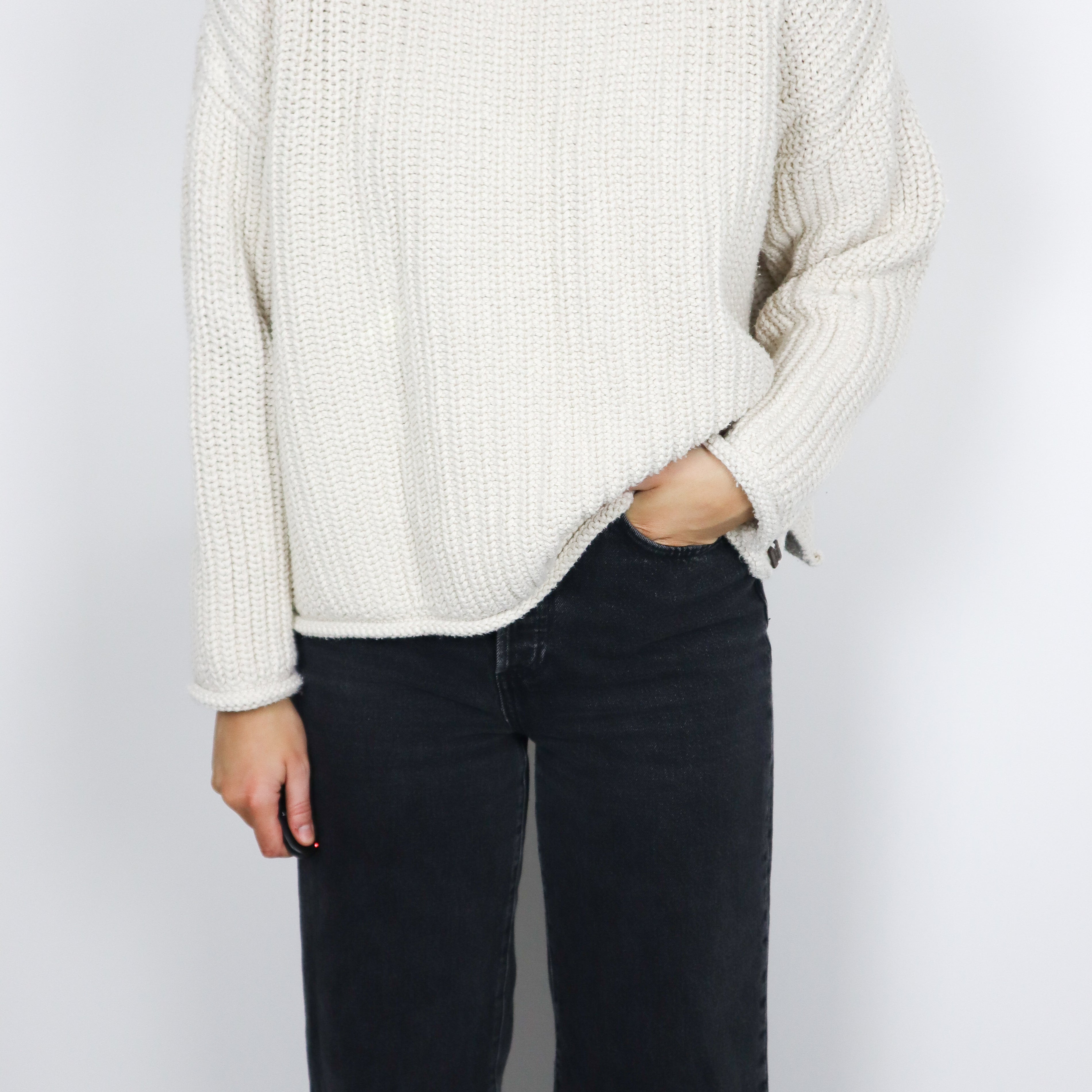 Modern x Chunky Knit Sweater (M/L)