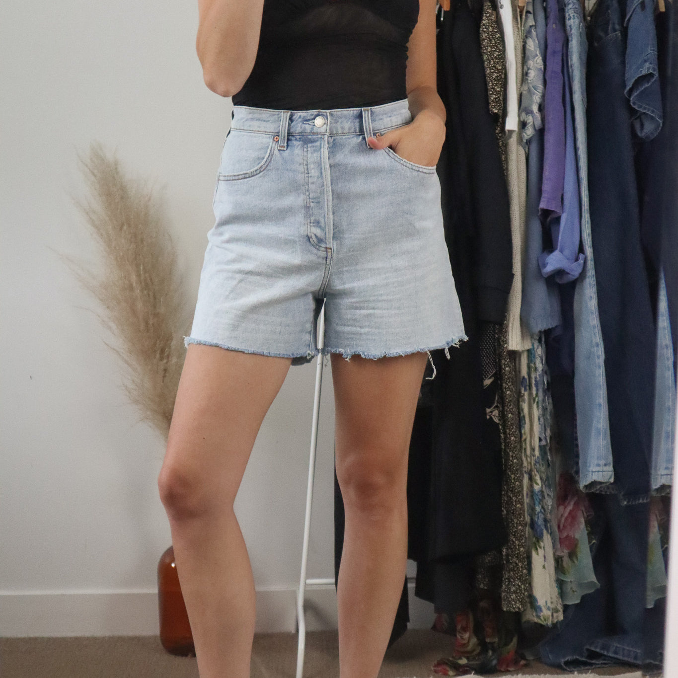 Modern x Shorts (30/31)