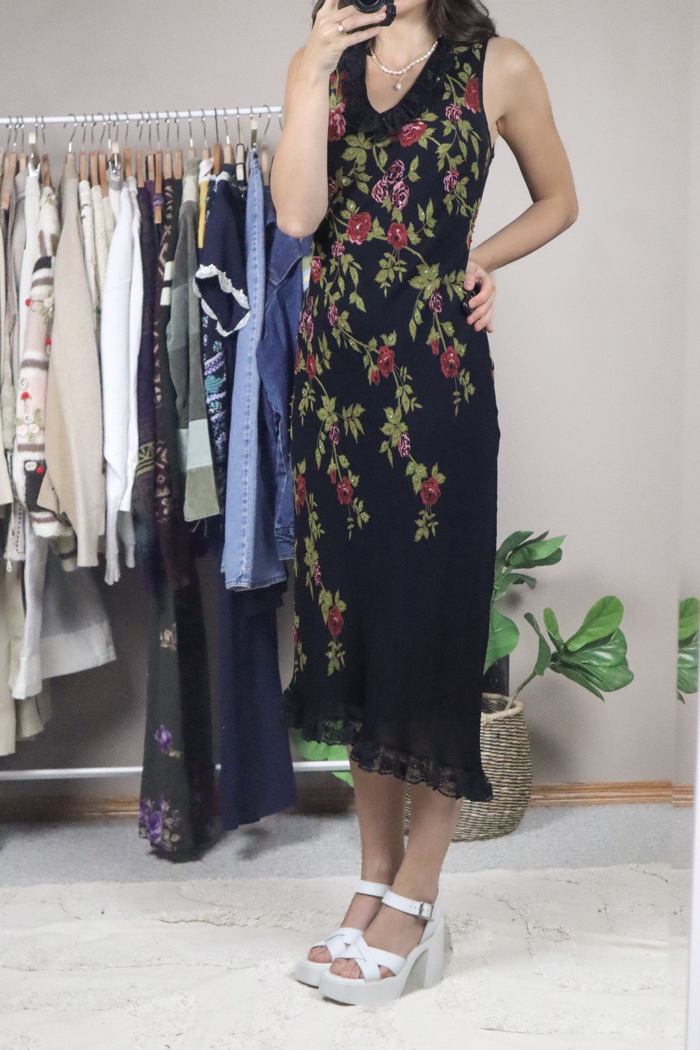 Vintage x Floral Beaded & Lace Maxi Dress (8/10)