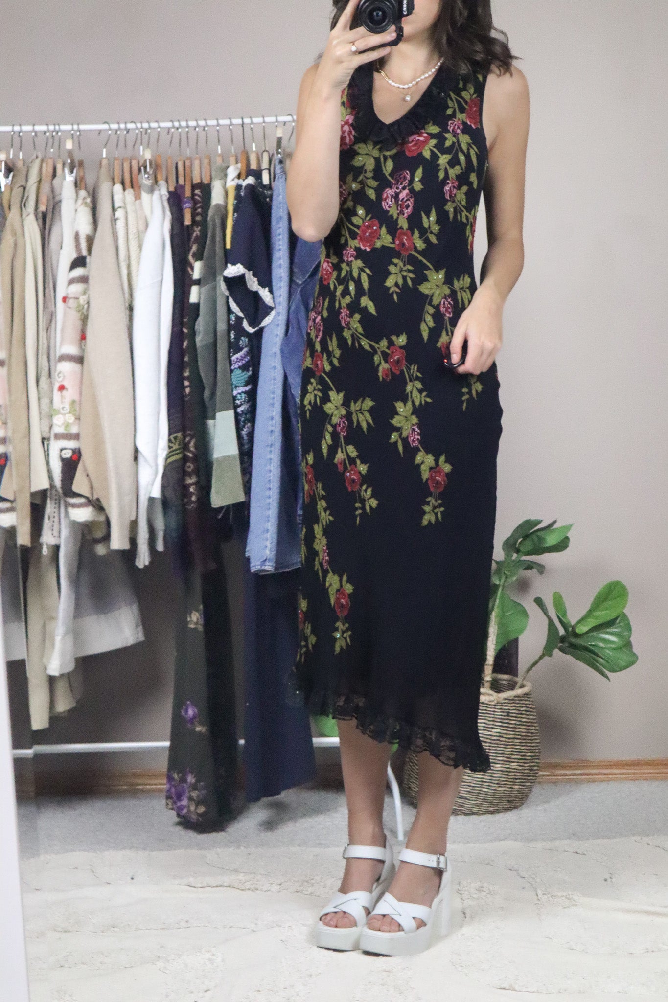 Vintage x Floral Beaded & Lace Maxi Dress (8/10)