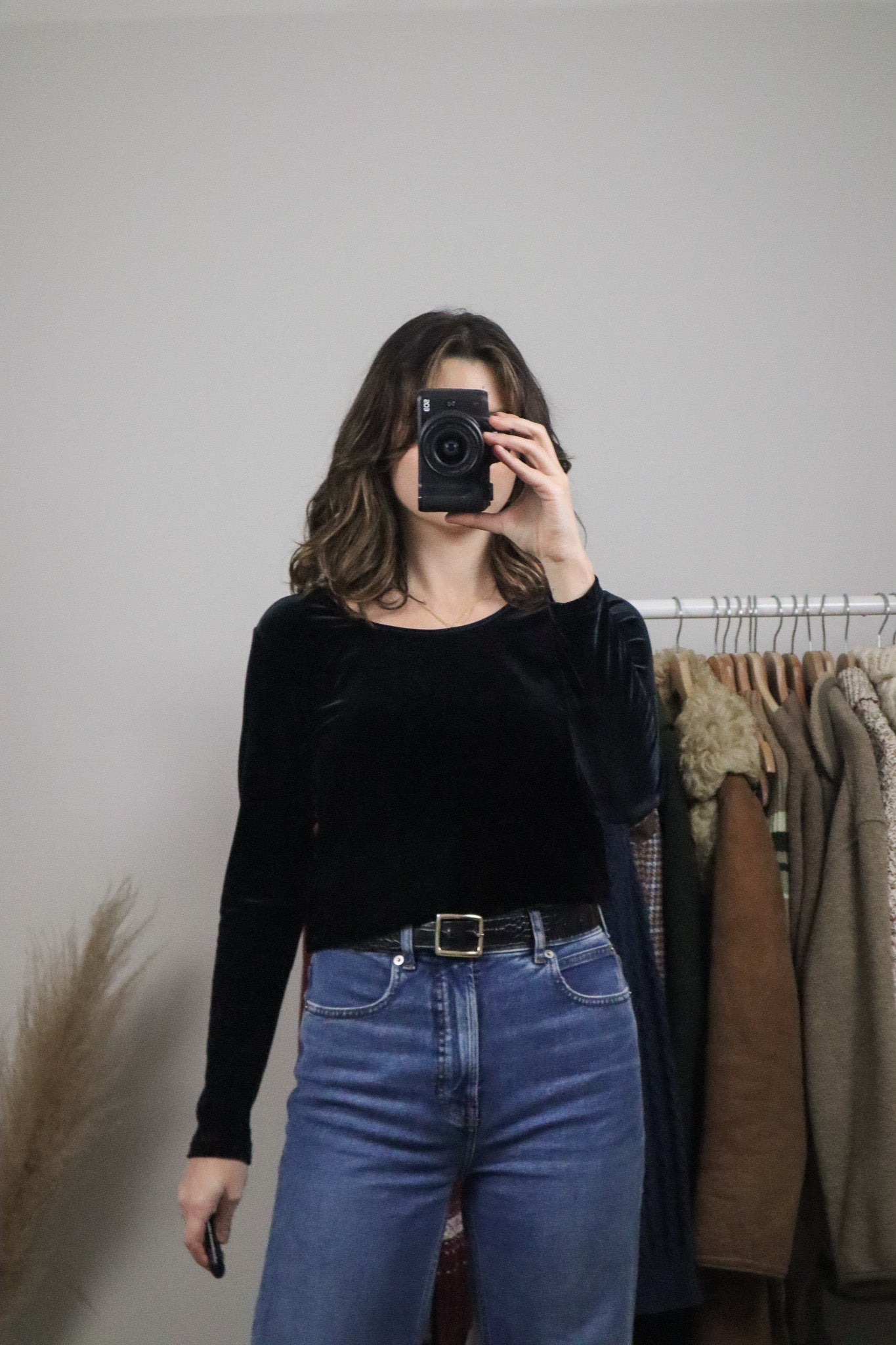 Vintage x Velvet Long-Sleeve (M)