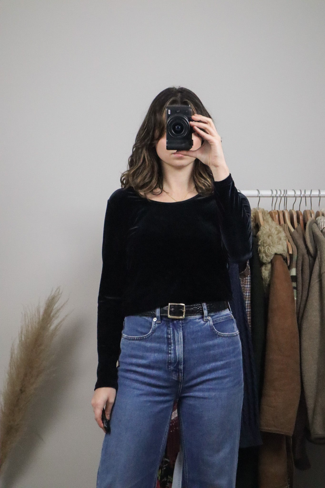 Vintage x Velvet Long-Sleeve (M)