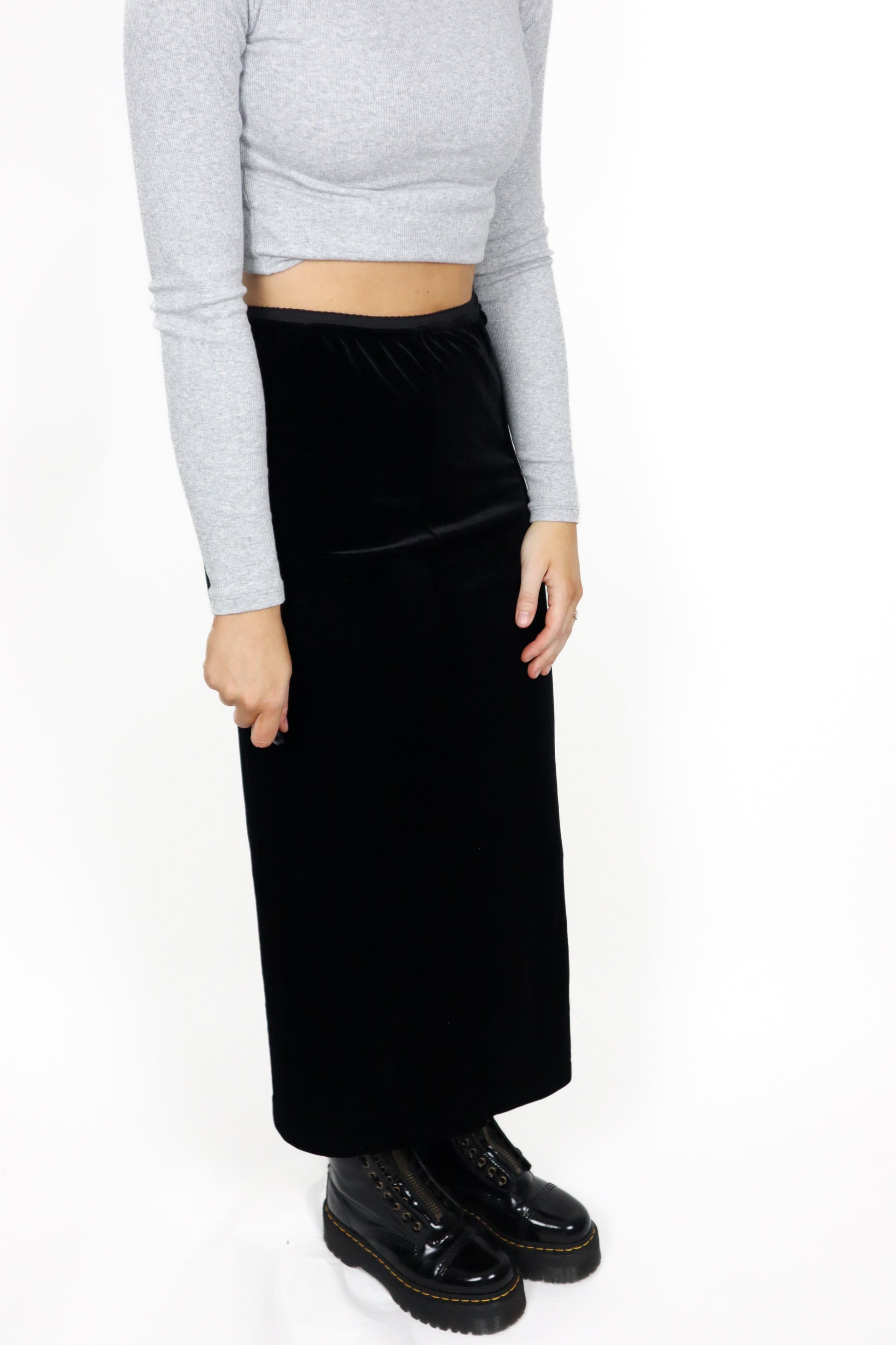 Made in Canada x Vintage x Velvet Skirt (S)