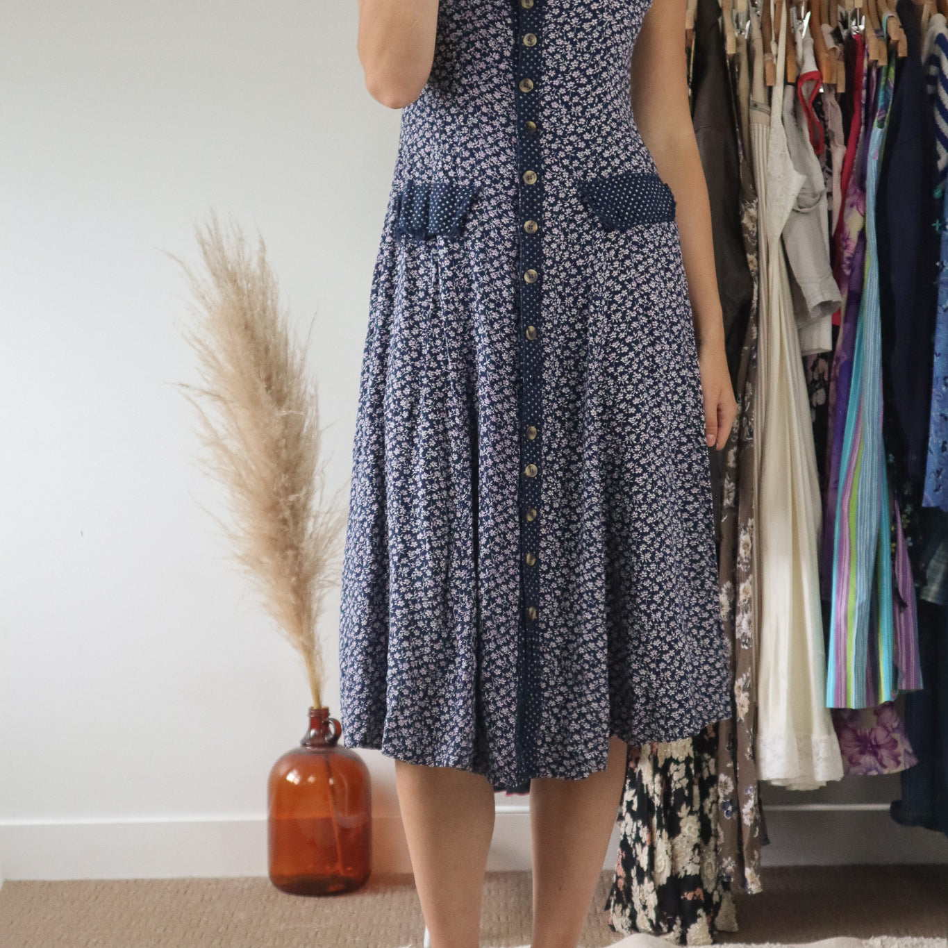 Vintage x Button-Down Floral Midi-Dress (6)