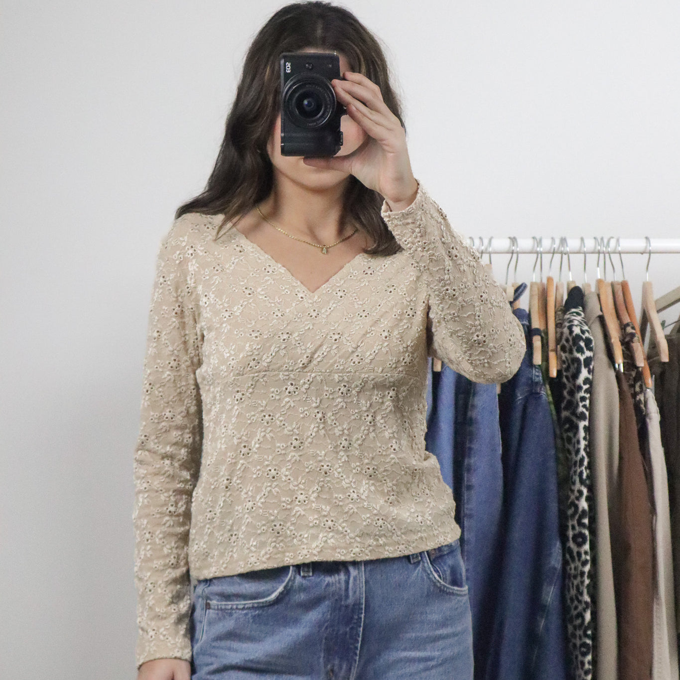Made in Canada x Vintage x Lace/Eyelet Long-Sleeve (M/L)