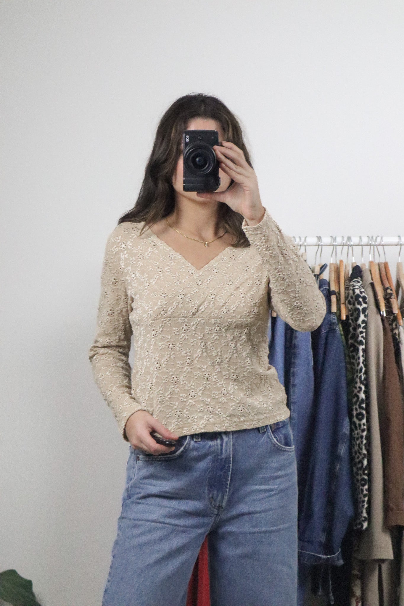 Made in Canada x Vintage x Lace/Eyelet Long-Sleeve (M/L)