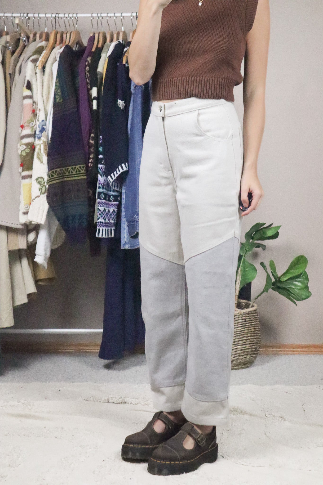 Modern x Two-Toned Pants (4)