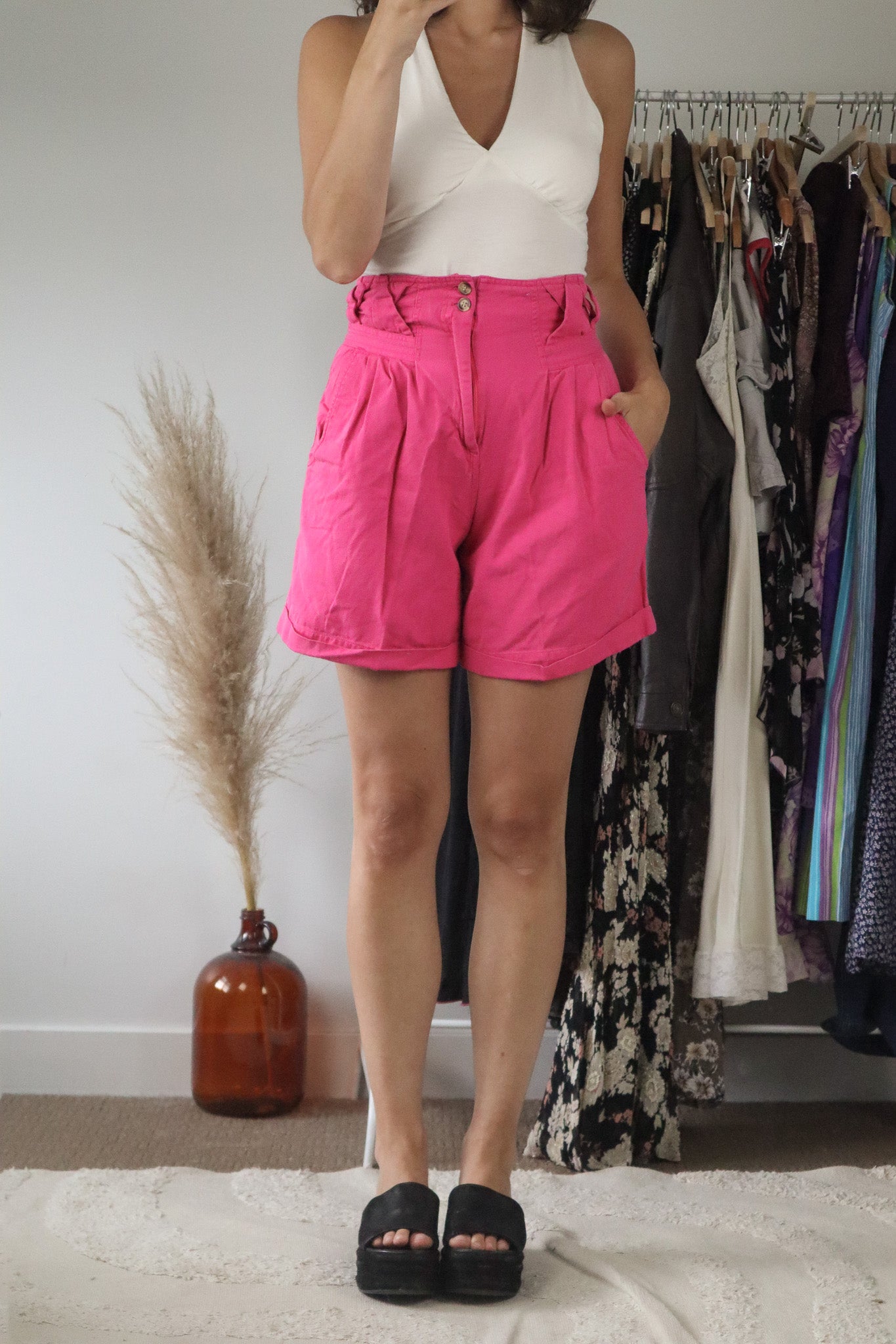 Vintage x High-Waisted Shorts (2)